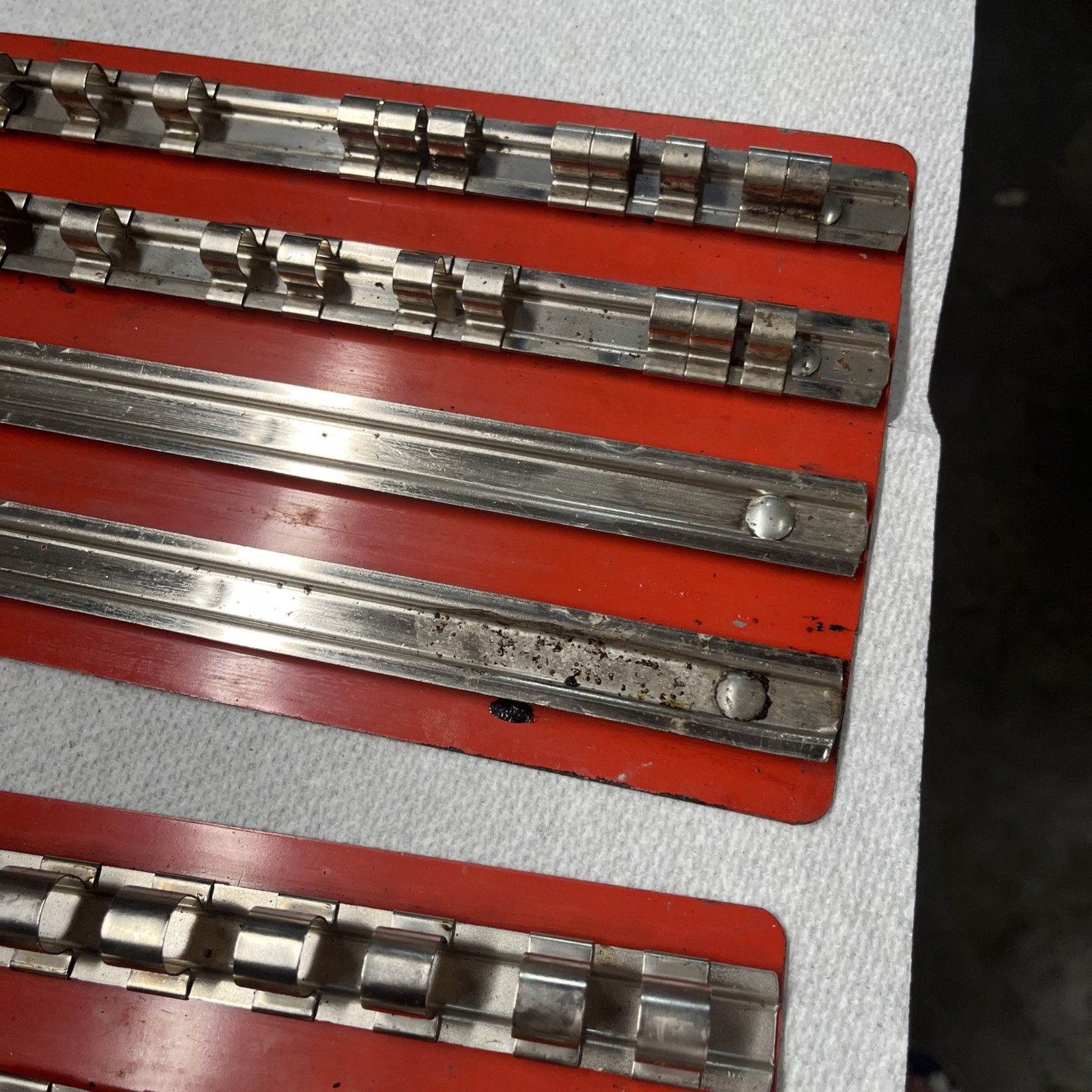 Two socket trays 1/4 in., 3/8 in.,and 1/2 in. Multiple Rail Socket Tray – SAE-MM