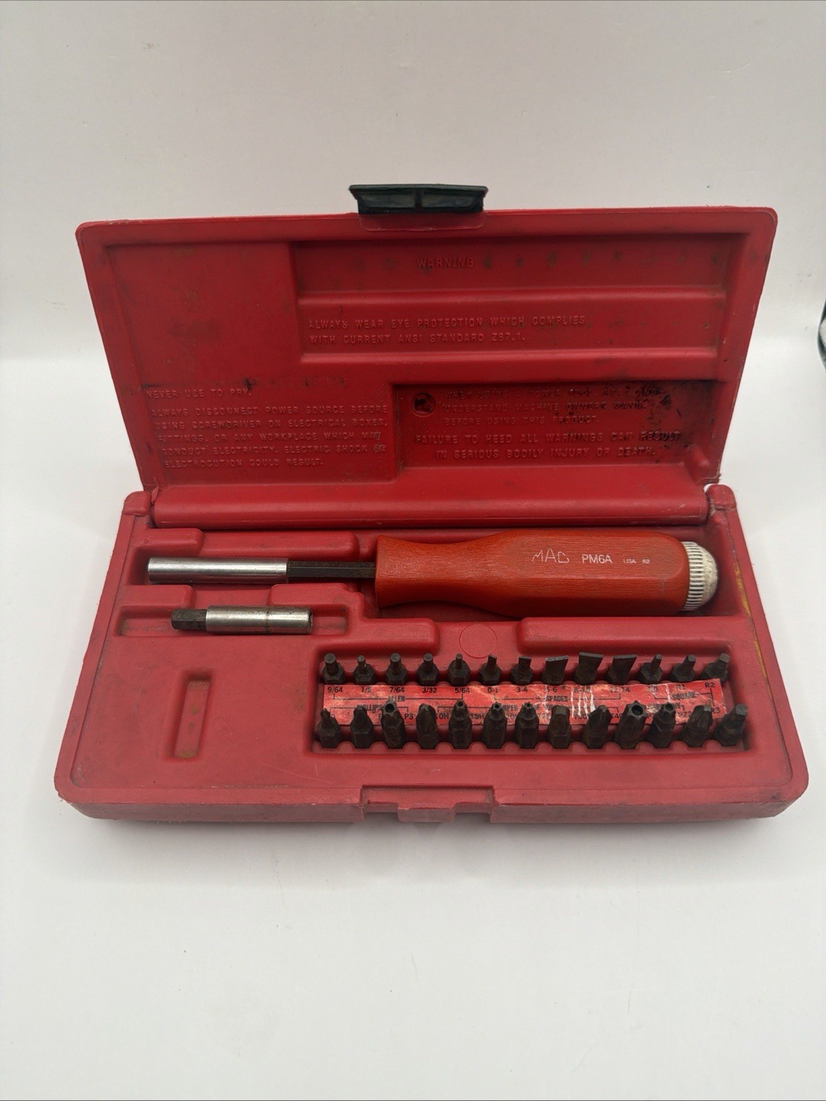 Rare Mac Tools USA Comfort Hard Red Handle Magnetic Screwdriver Sbd29SA Pm6A. B