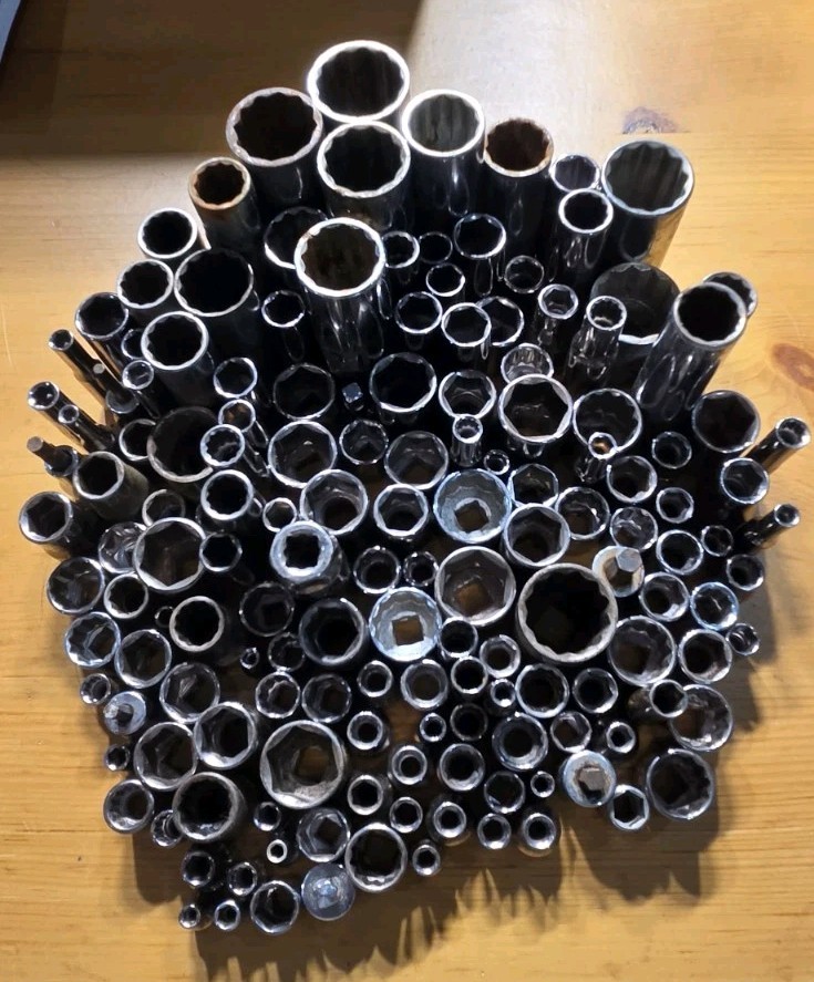 Lot Of 154 Craftsman Sockets, Standard And Metric, Vintage And Modern.