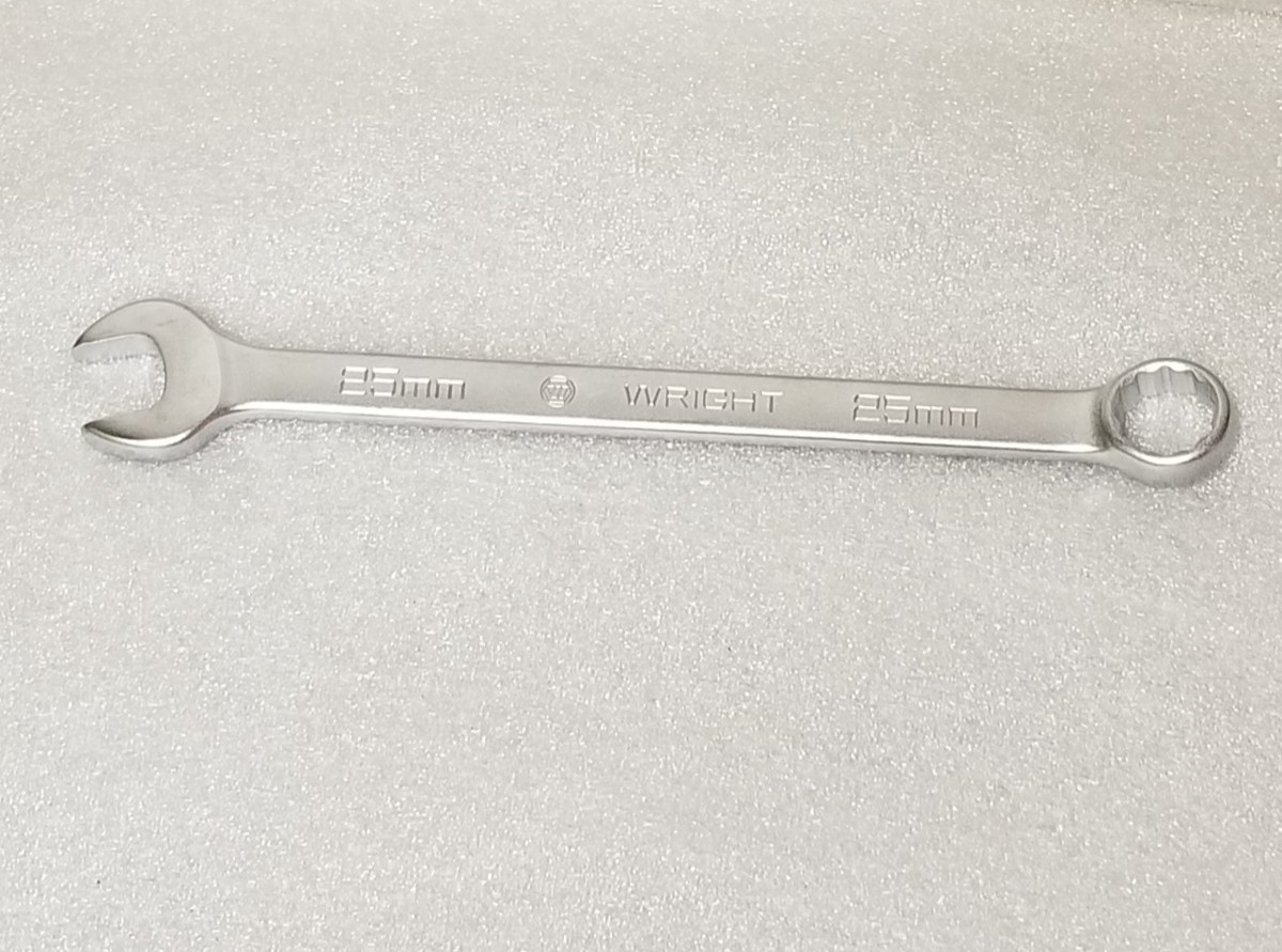 Wright 11-25MM Combination Wrench 27mm 12-Pt 13″OAL Satin Chrome Made in USA