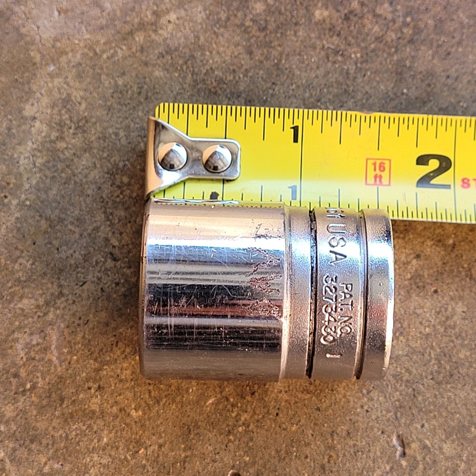Snap On Tools USA SW-261 – 13/16″ Shallow 1/2″ Drive SAE 12 Point Socket