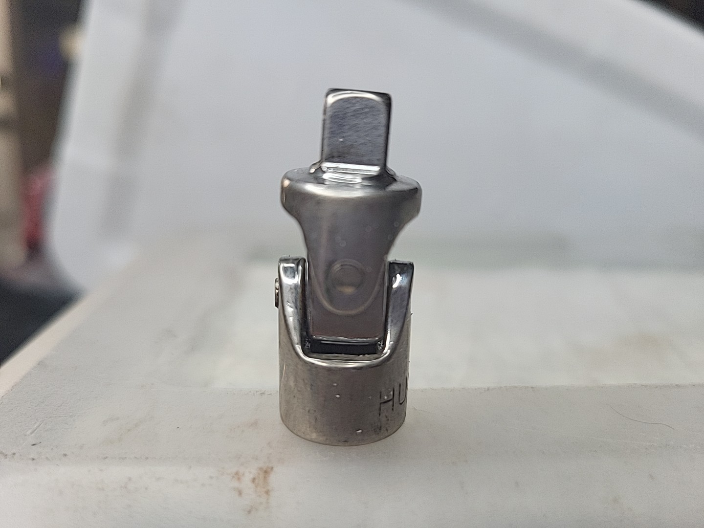 HUSKY 20230 1/4″ Drive Friction Ball Swivel Universal Joint Adapter