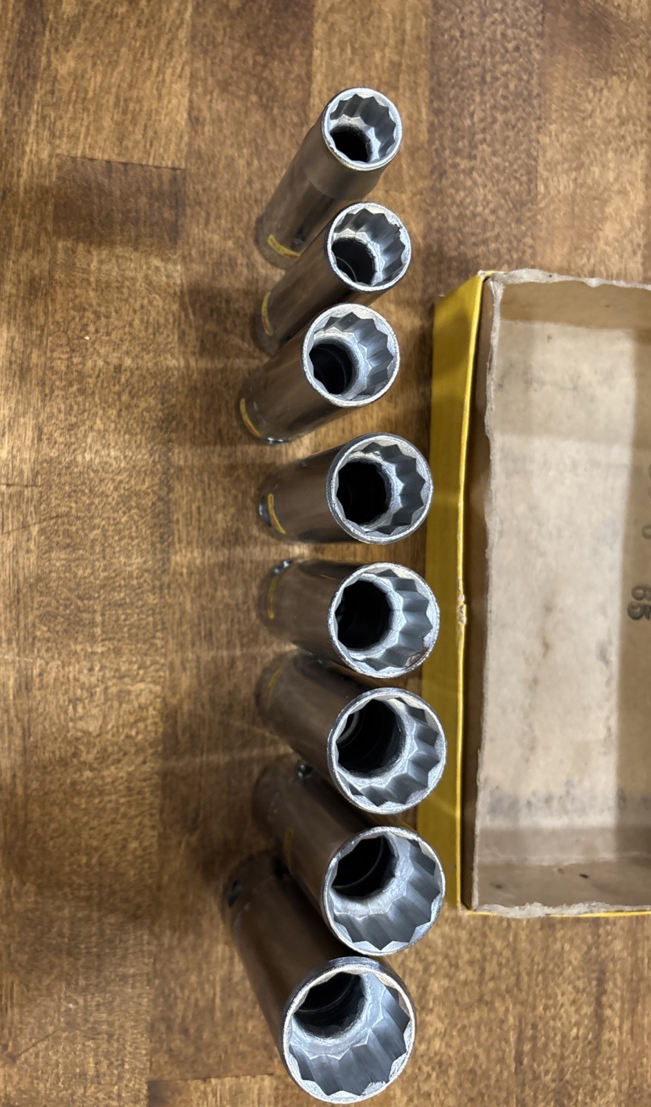 Vintage 1965 P&C 12-Point 1/2″ Deep Socket Set 8 Piece + Breaker Bar – NEW NOS