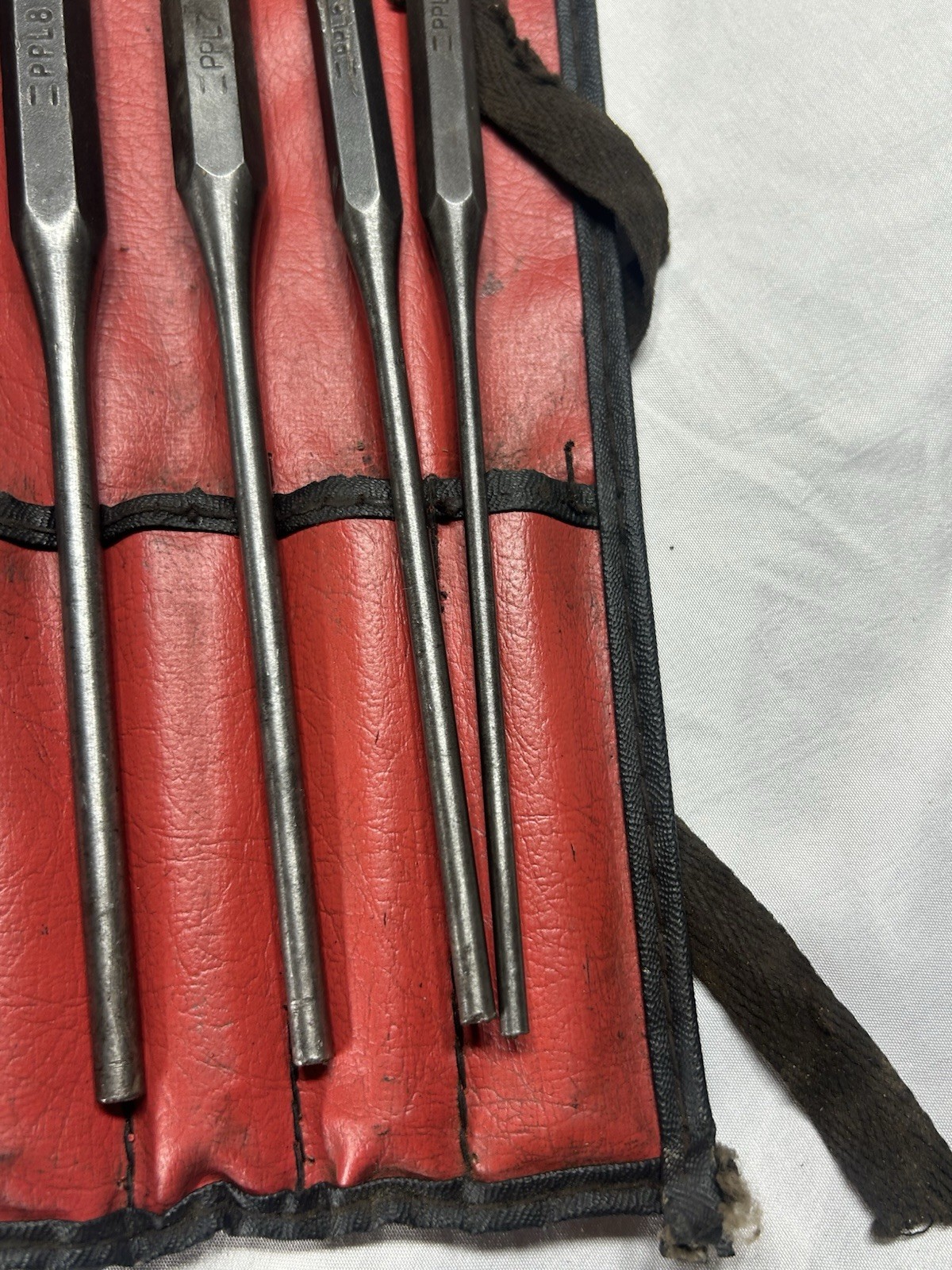 Vintage Mac Tools PPL50K T4 USA 5 pc Long Pin Punch Set