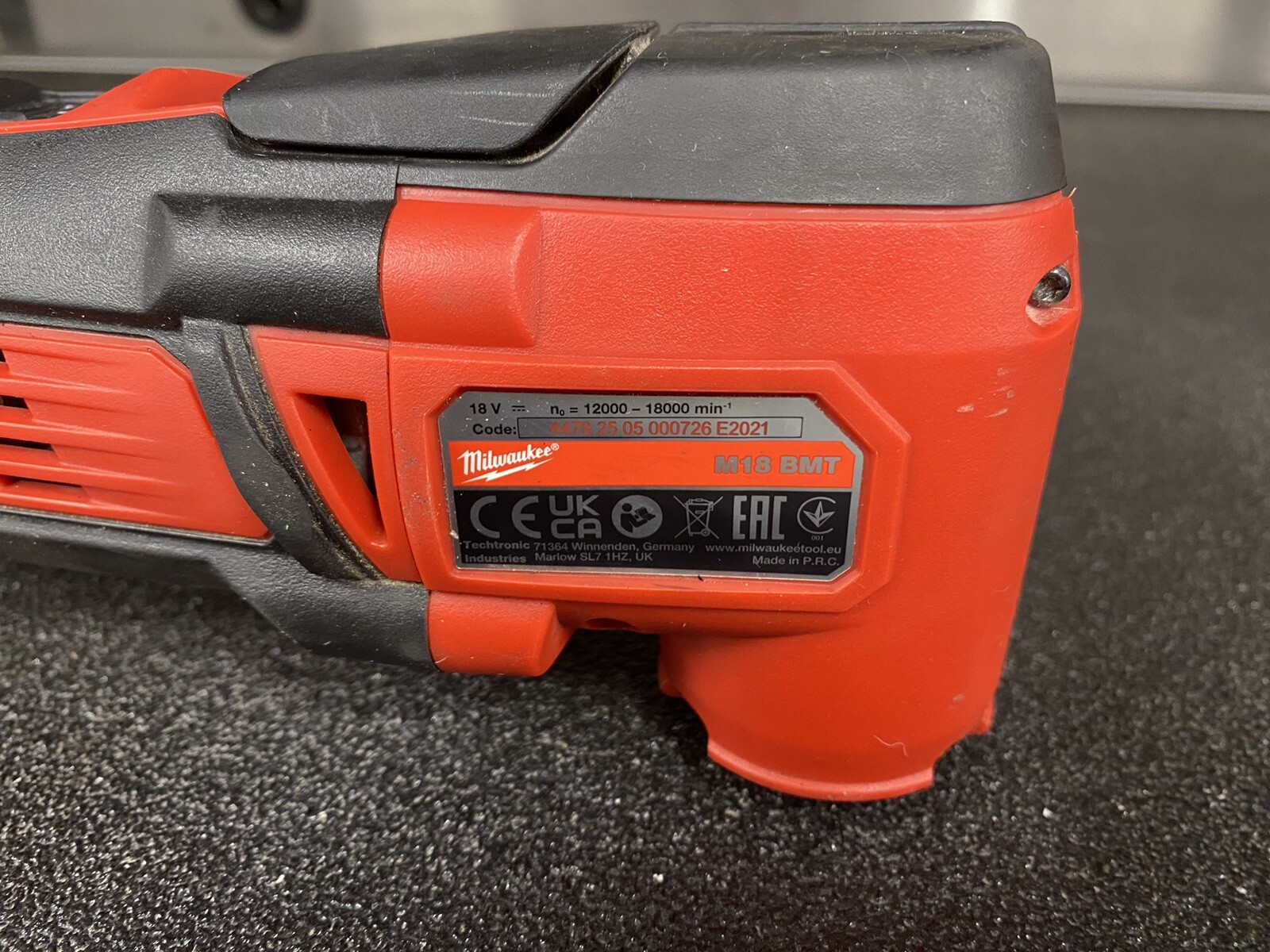 Milwaukee M18 BMT-0 18V Cordless Compact Multi Tool Cutter Sander Body Only