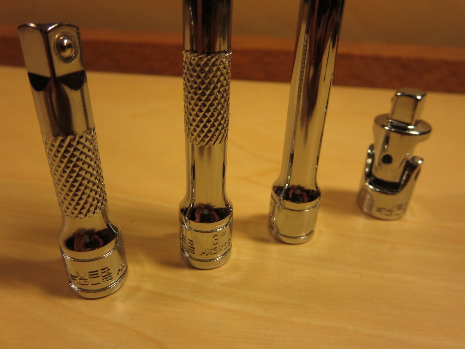 MATCO SILVER EAGLE 1/4″ DRIVE 5-PC Ratchet extensions and universal
