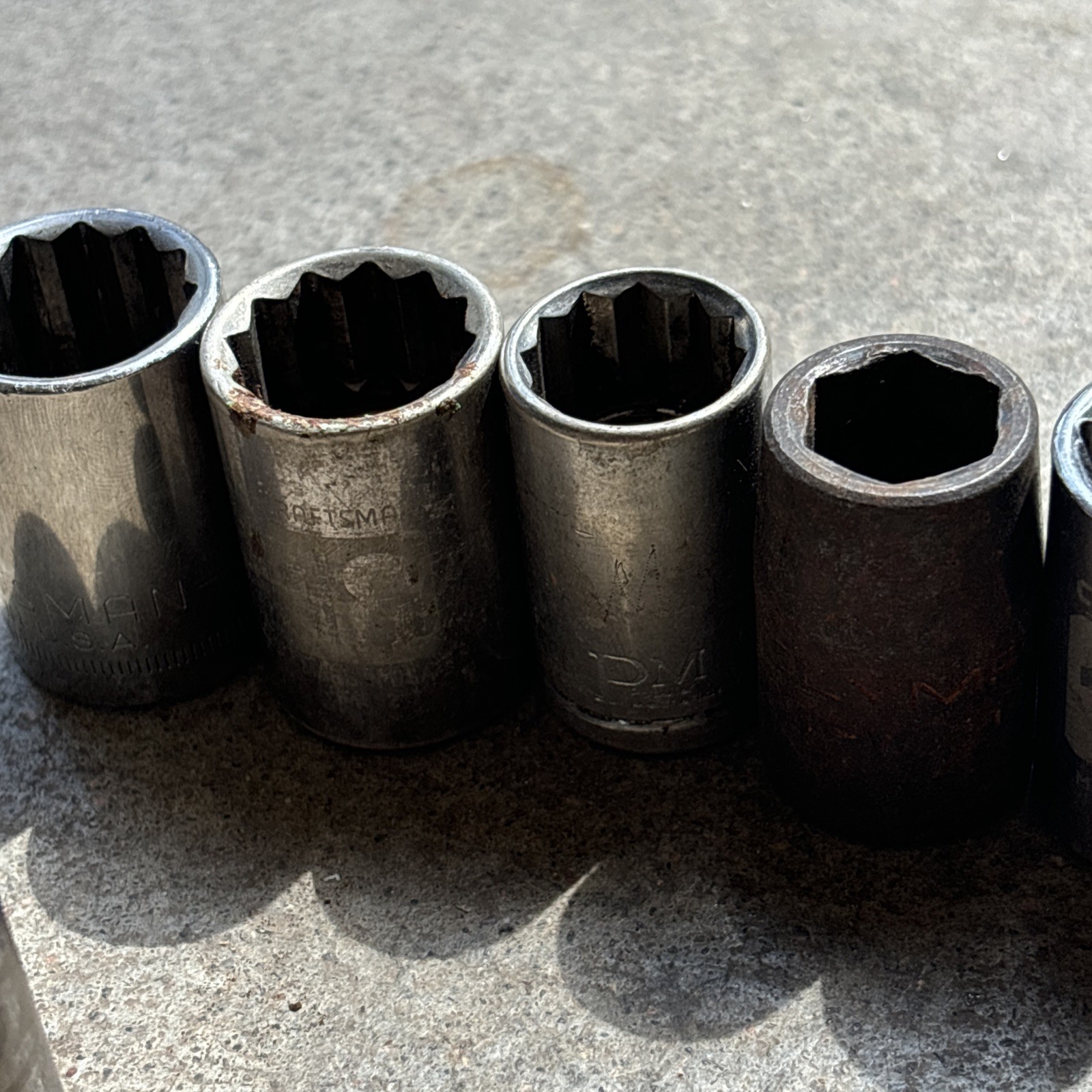 Miscellaneous Mixed Brands Various Sizes Sockets Tool Lot Of ~5lbs Bulk