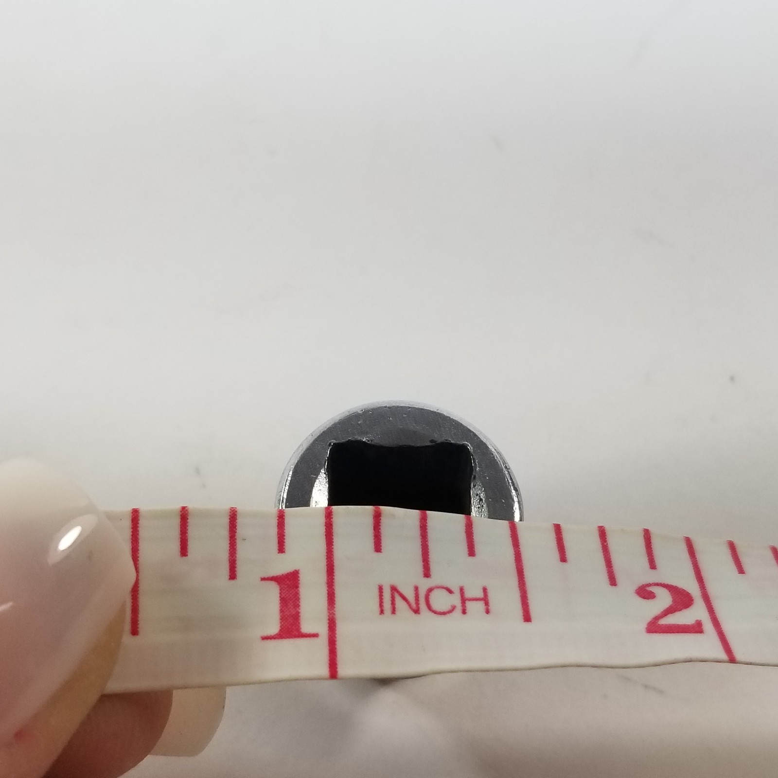 Snap-On Tools F081 – 1/4″ – 12 Point Shallow Socket 3/8″ Drive SAE Snap On USA