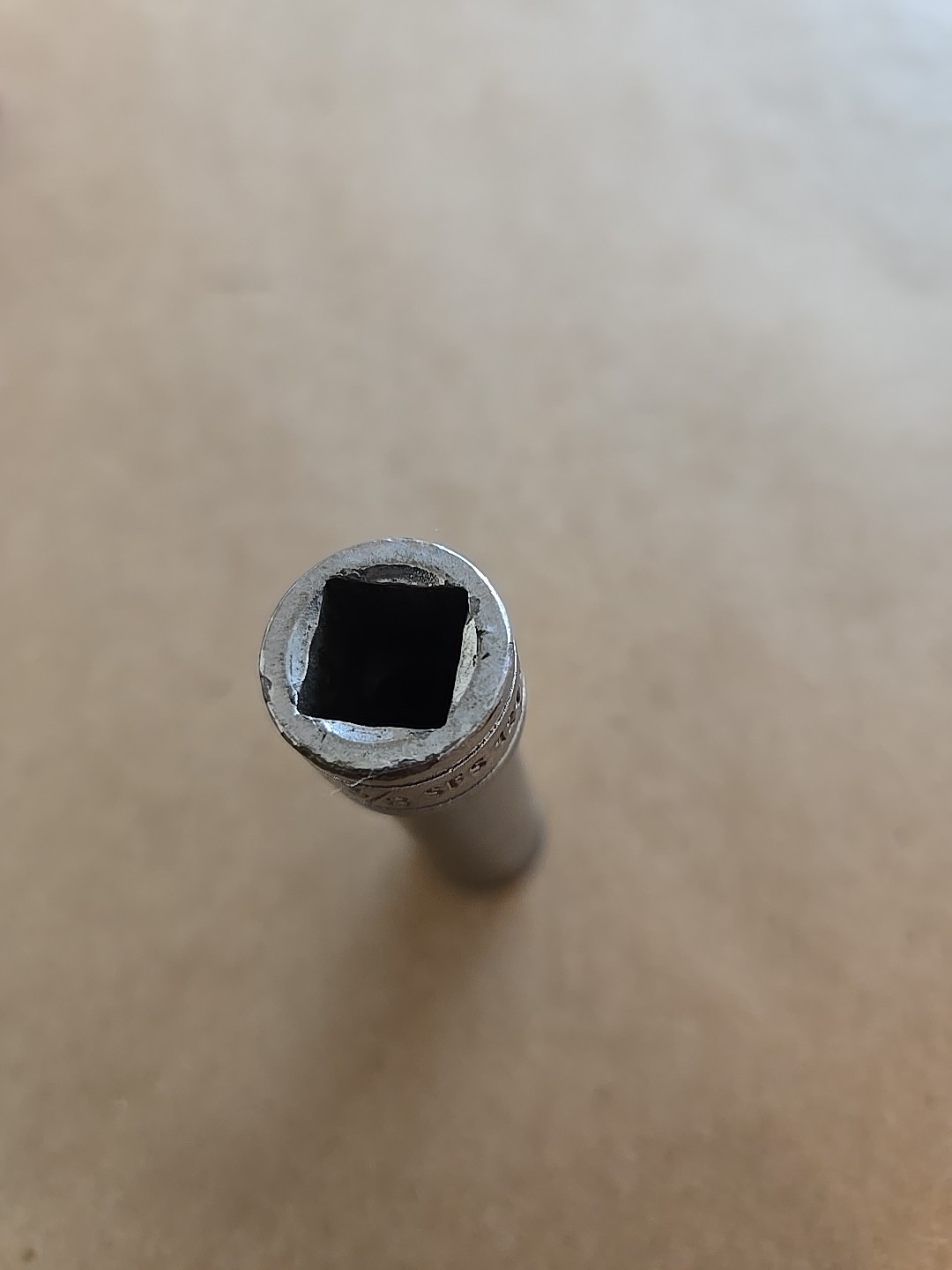Snap On 3/8″ Drive 3/8″ 6PT SAE Deep Chrome Socket Worn SFS121