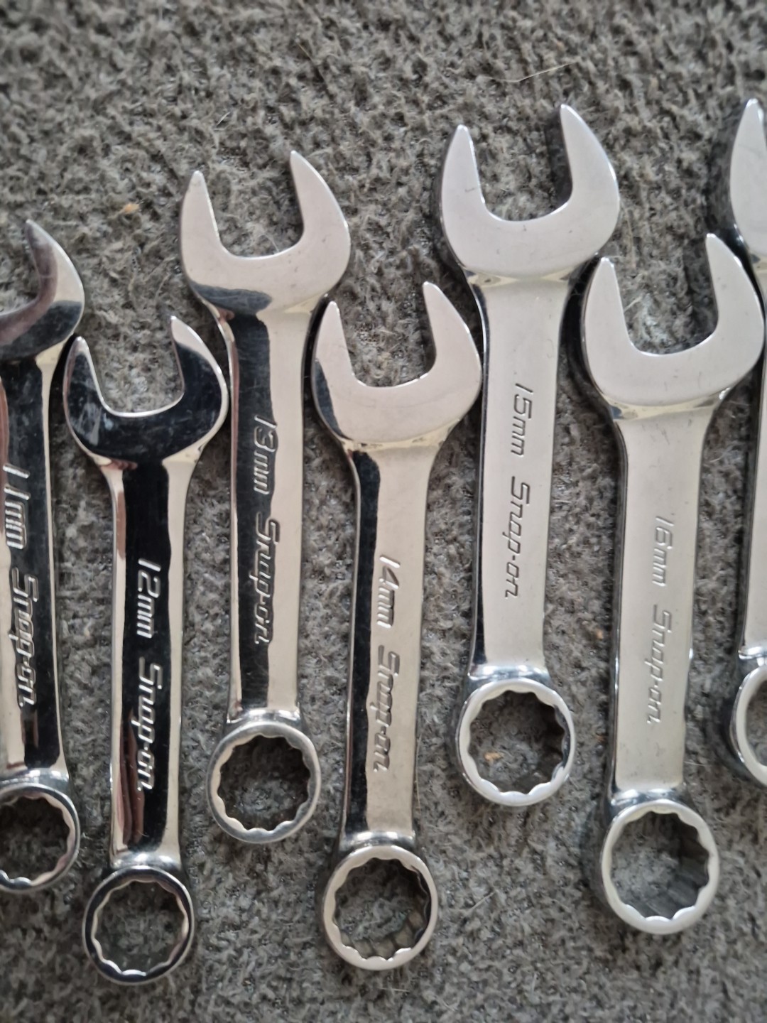 Snap-On OXIM710B 10 pc 12 Pt Metric Midget Combination Wrench Set 10mm-19mm