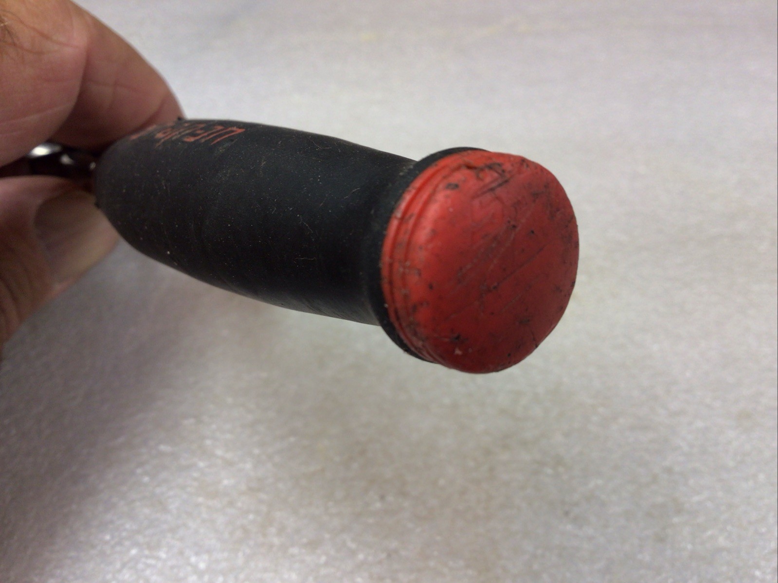 Snap-On TH737 -1/4″Dr., Round Swivel Head, Red Soft Grip Handle Ratchet-USA-NICE