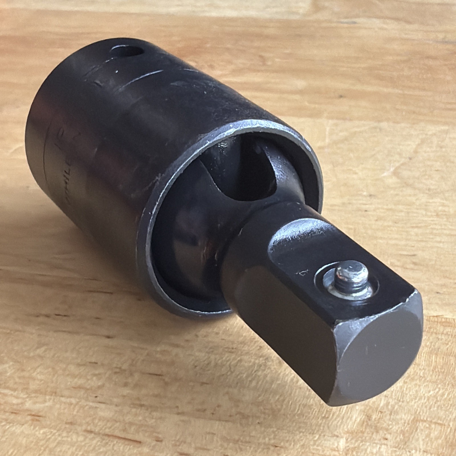 Snap On Universal Joint Swivel Impact Socket Adapter 1/2 Drive Lock Button IP80D