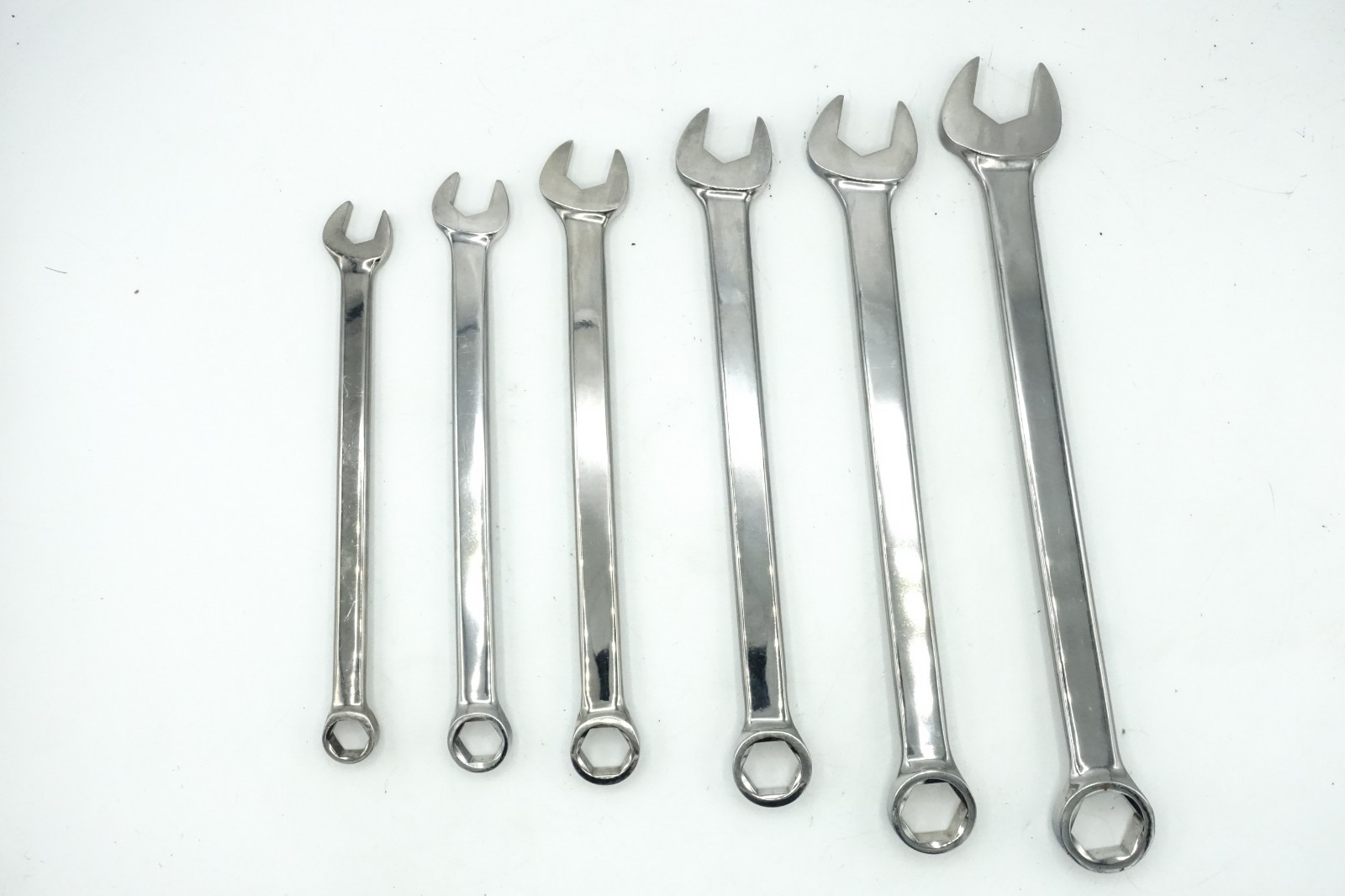 BONNEY Utica 6 Pc 12-Point SAE Combination Wrench Set B-80717 LOC-RITE