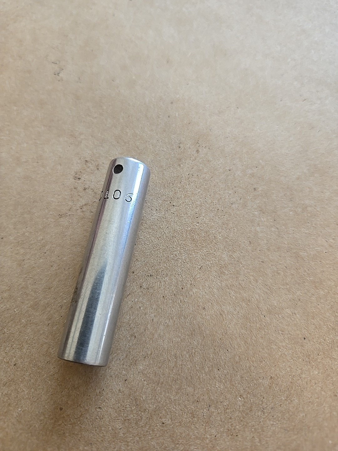 Mac Tools 1/4″ Drive 5/16″ 6PT SAE Deep Chrome Socket Worn For Parts MD106