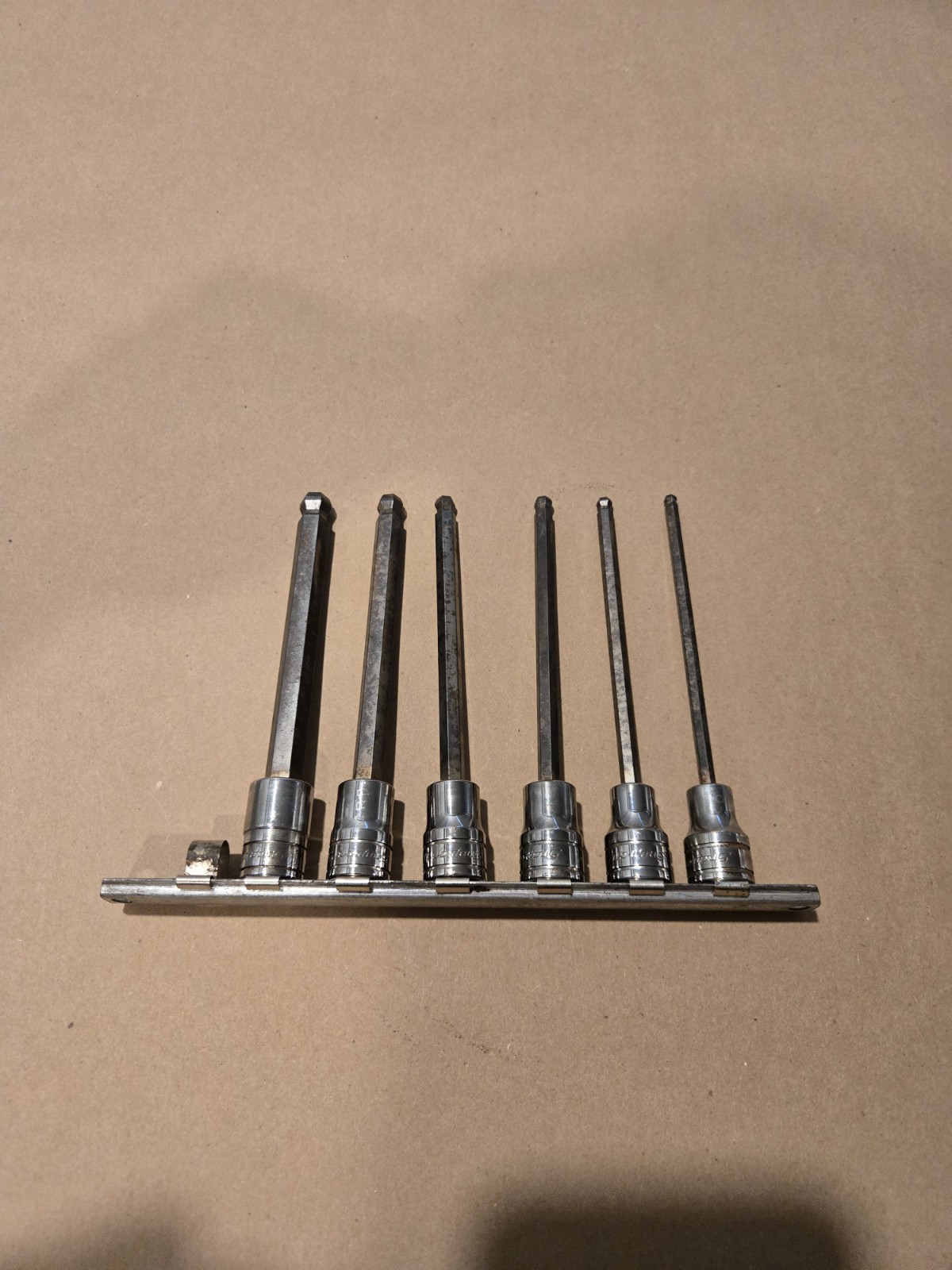 Snap On 3/8″ Drive 5/32-3/8 SAE Long Ball Hex Bit Driver Socket Set USA 206EFABL