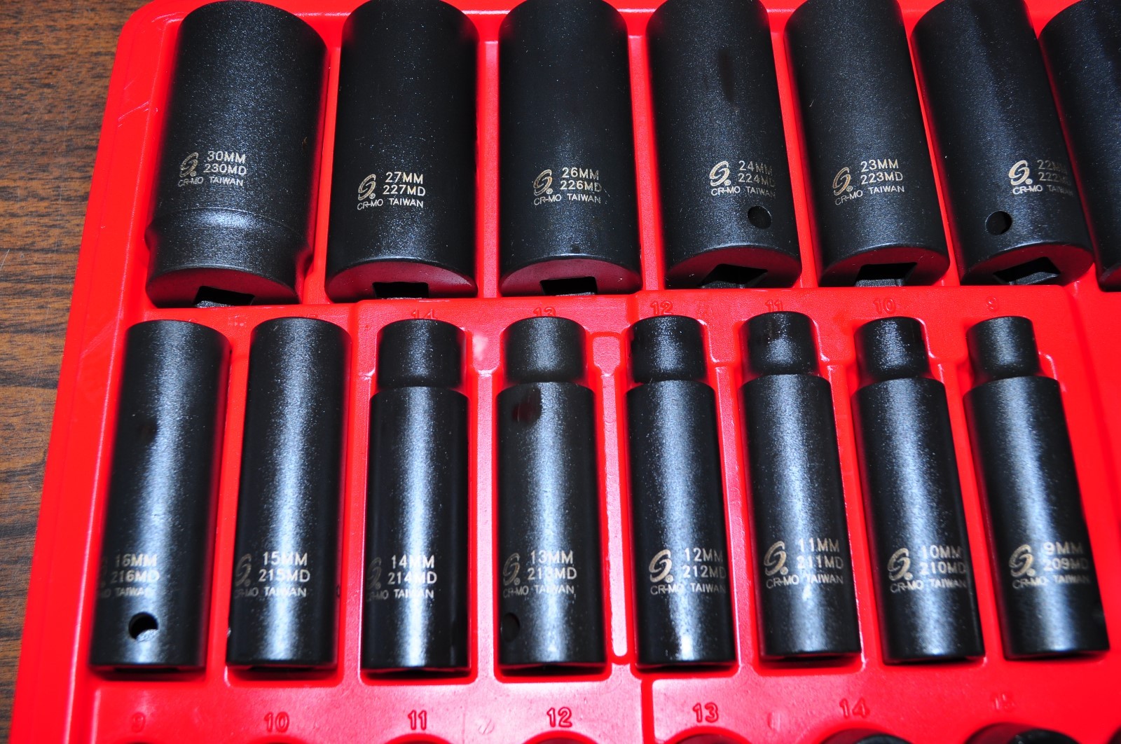 1/2”Dr Metric Impact Socket 43 cs 9-30MM,4 exbar & ujoint adptr Sunex 2569