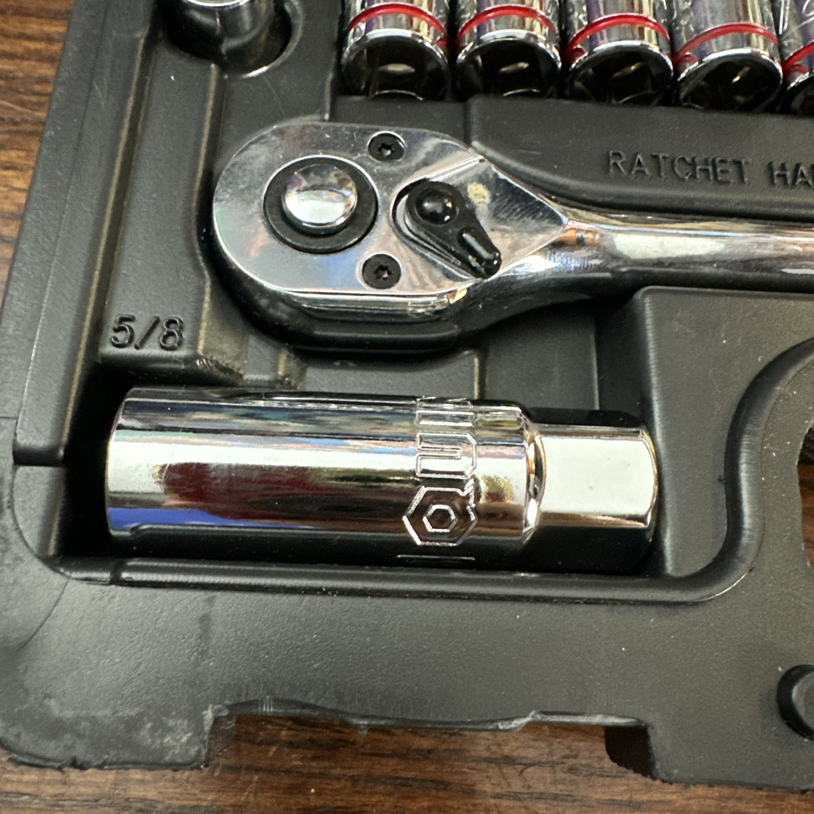Quinn 3/8 in. Drive SAE and Metric High-Visibility Socket Set