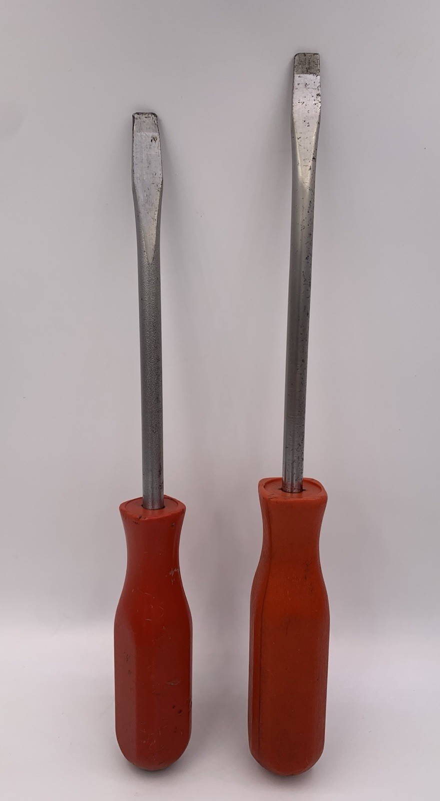 MAC TOOLS 2pc SCREWDRIVERS -RED- HARD HANDLES *USA* #PJR6AR, and #PJR6A