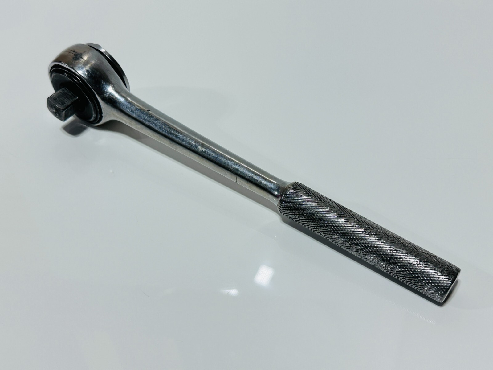 John Deere Tools USA Made TY3168 1/2″ Drive Ratchet – 10″ Long – Knurled Handle