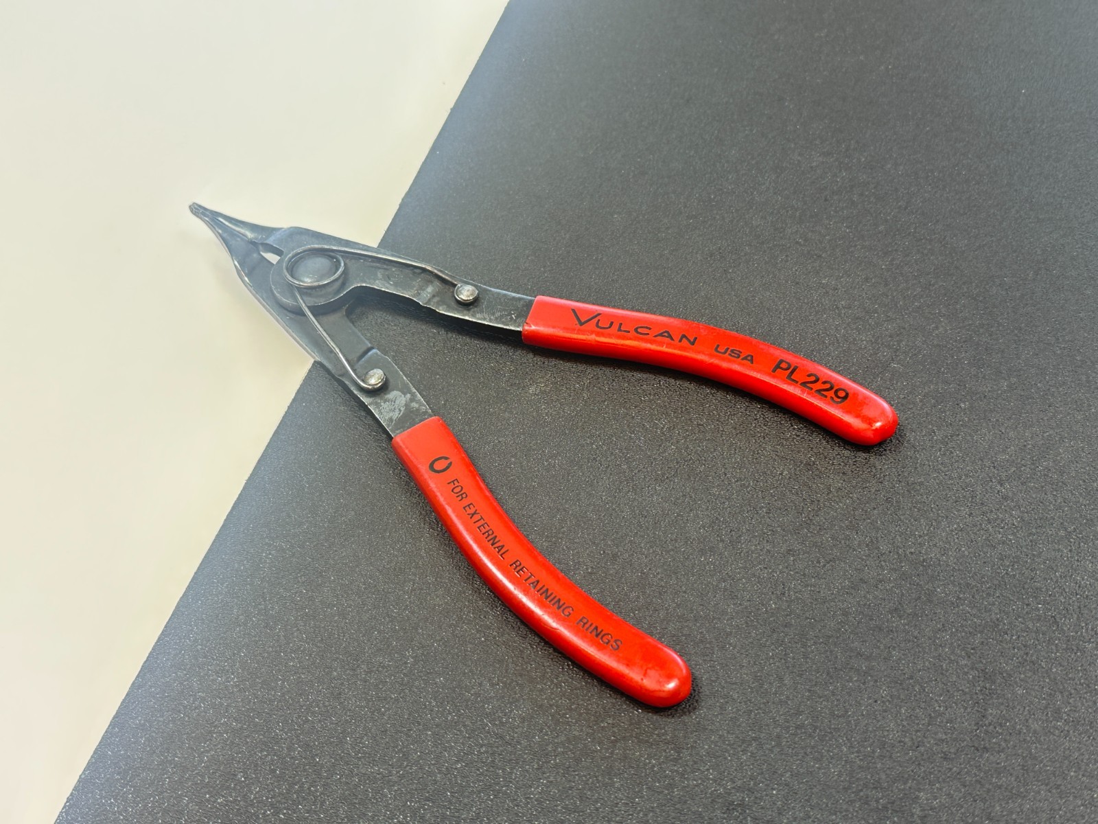 🇺🇸 VULCAN Tools USA (Rare) PL229 External Snap Ring Retaining Clip Pliers, RED