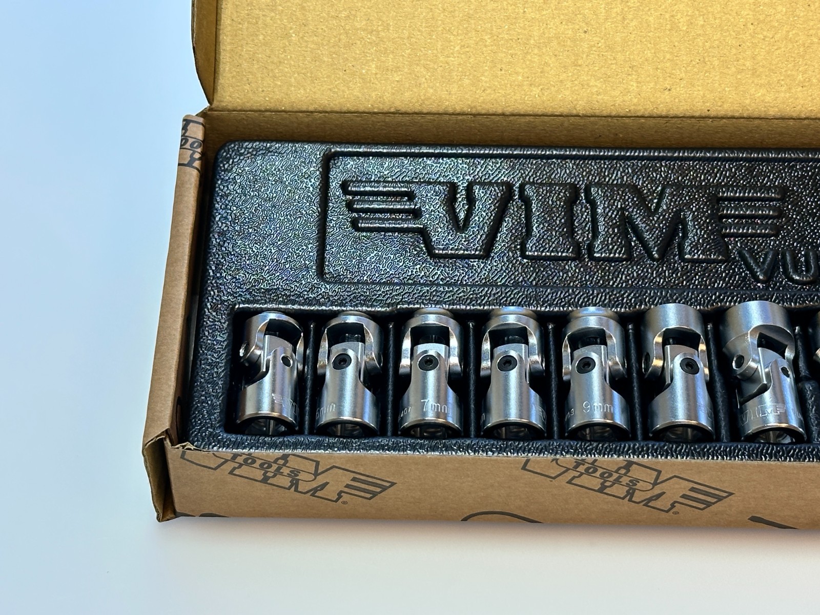 NEW VIM VUMS400 1/4″ Drive Metric Flex Universal Socket Set 5.5mm to 14mm w/Tray
