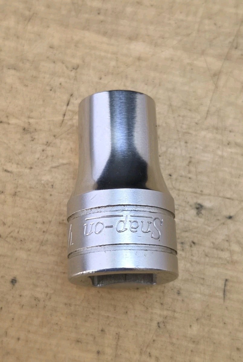 Snap On TW141 – 1/2″ Drive 7/16″ Shallow 6Pt Chrome Socket. NOS