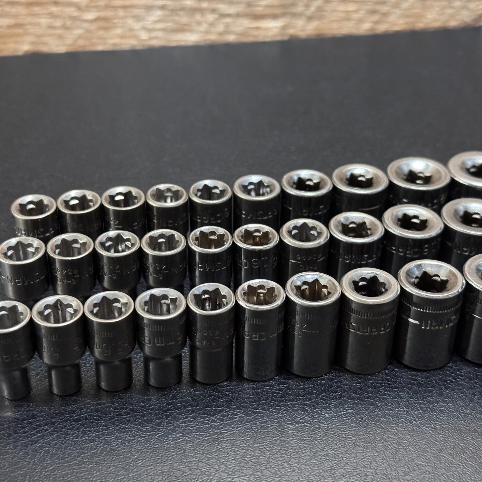 Craftsman S-AC 1/4 Drive Metric & SAE Socket Set STD Deep w/ Ratchet 44807 —65pc