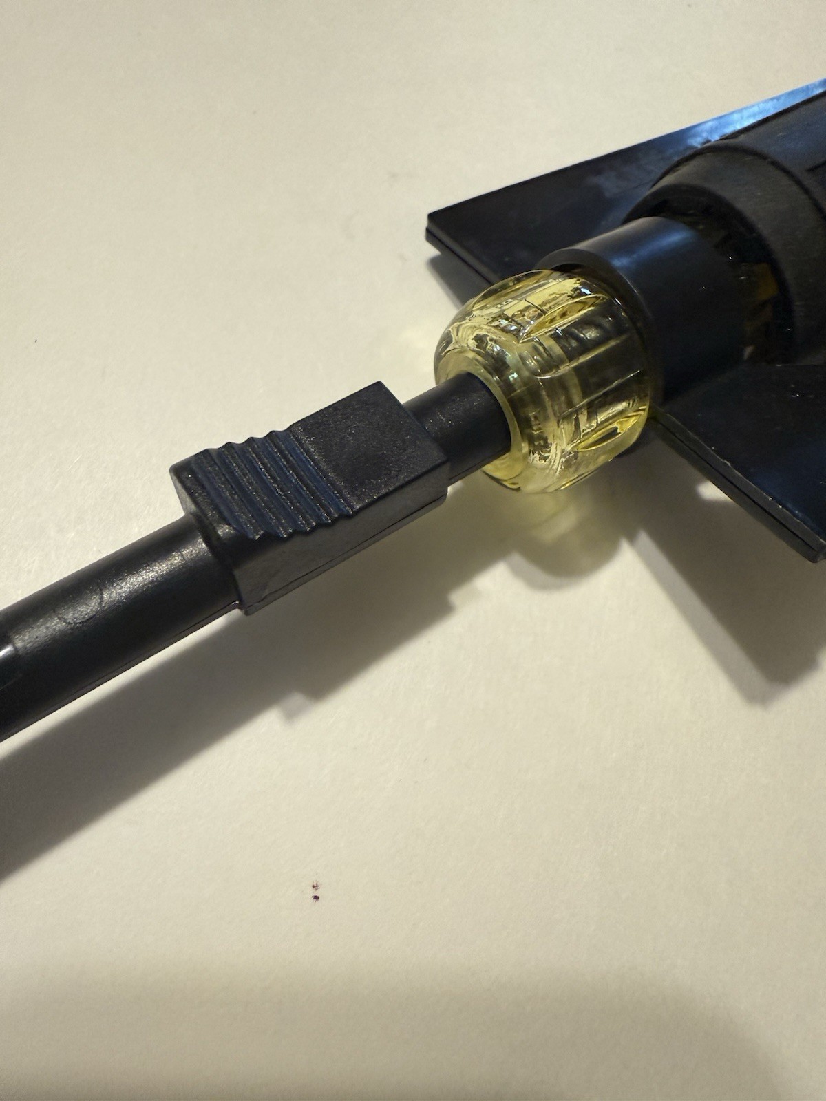 New Original Klein Tools 32216 2 Phillips Head Screw-Holding Screwdriver #2Round