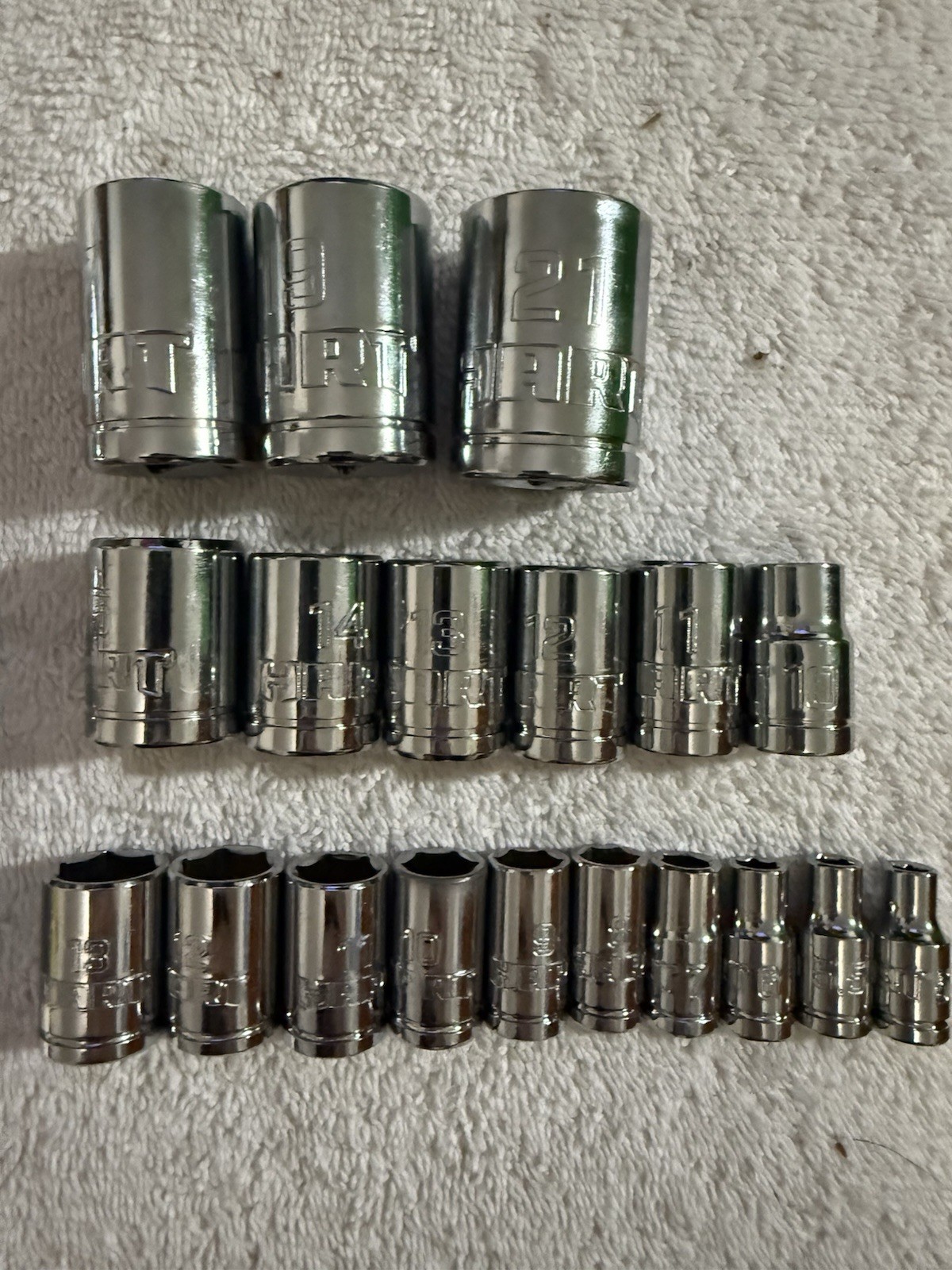 Hart SAE & Metric Sockets – Various Sizes. 1/4″ 3/8″ And 1/2″ Drive – 38 Pc.