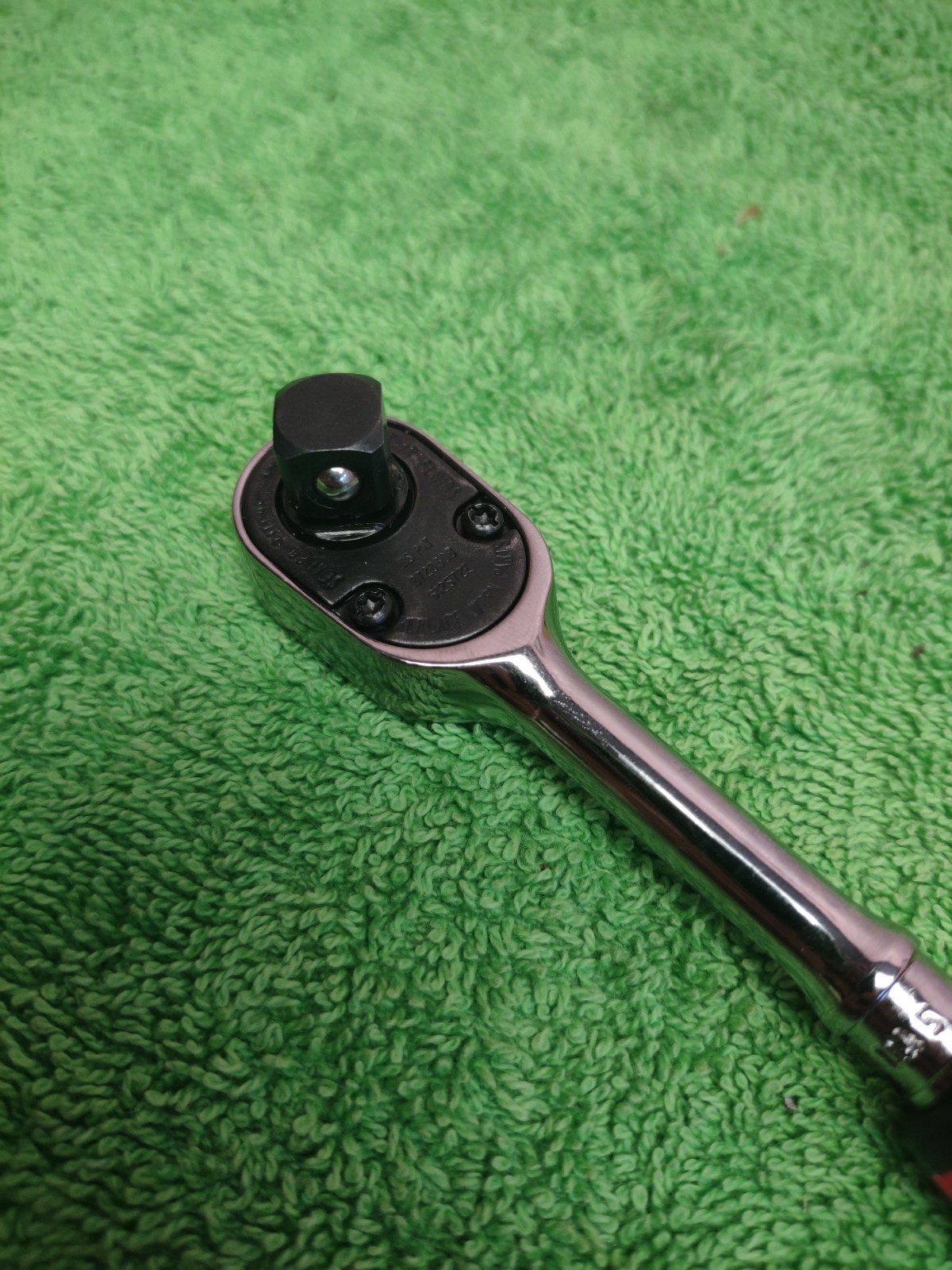 New!!! Snap-on Tools USA 3/8″ Drive RED SMALL BODY Fixed-Head Ratchet FHCL72