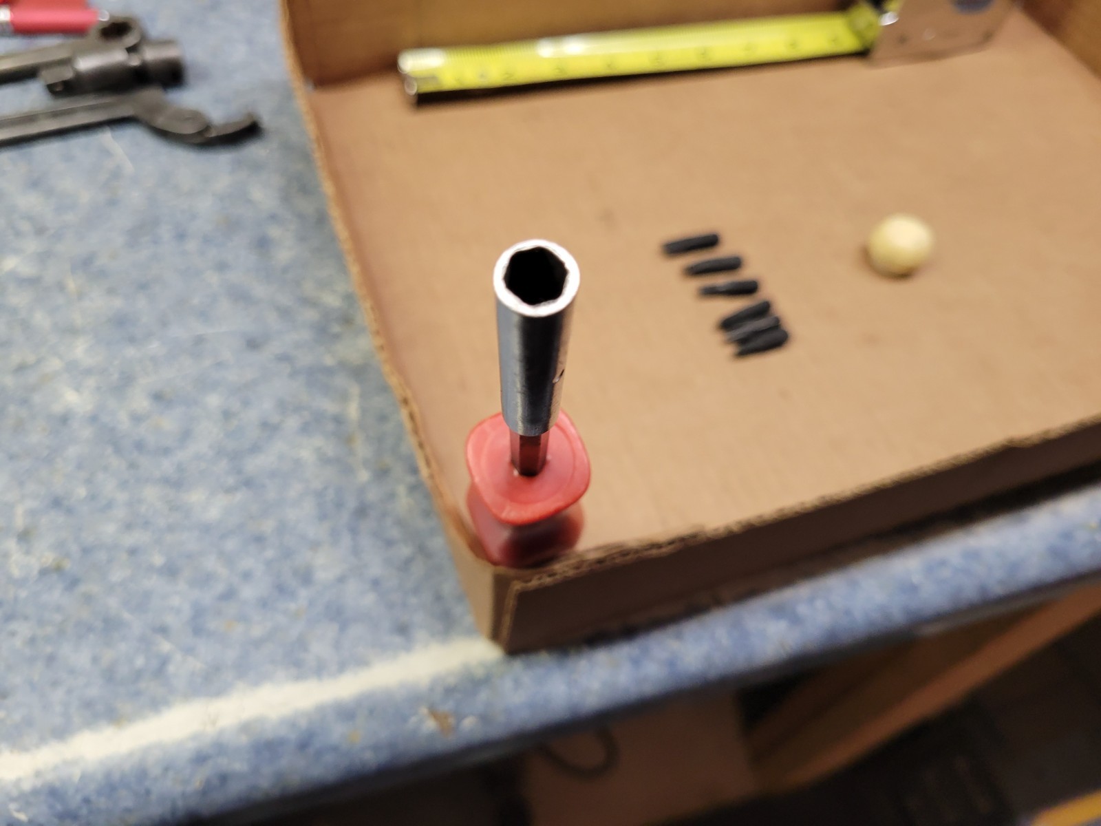 Mac Tools USA Red Hard Handle Bit driver with 6 Bits