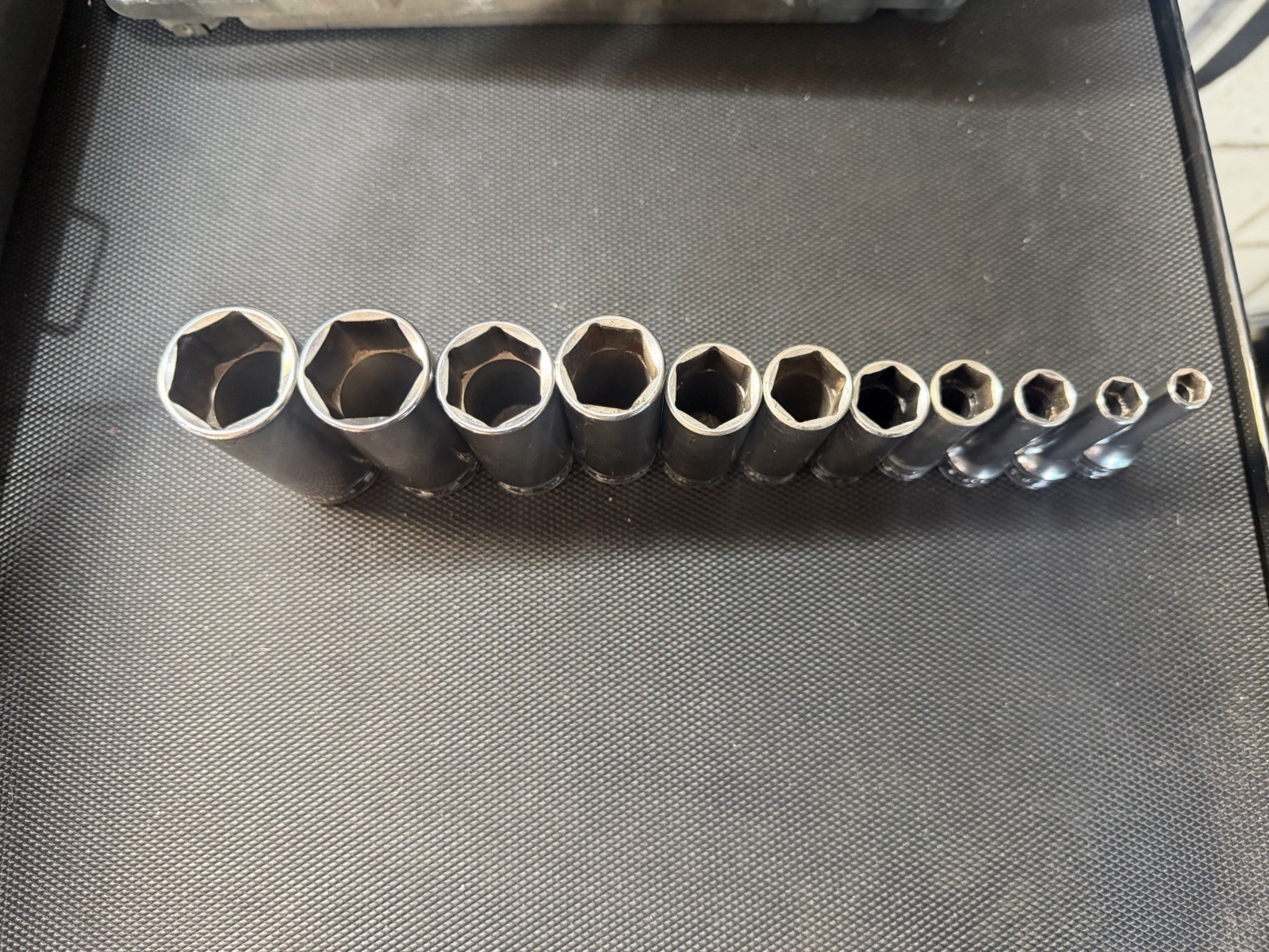 Snap-On 3/8 Deep SAE 6-point Socket Set 211SFSY