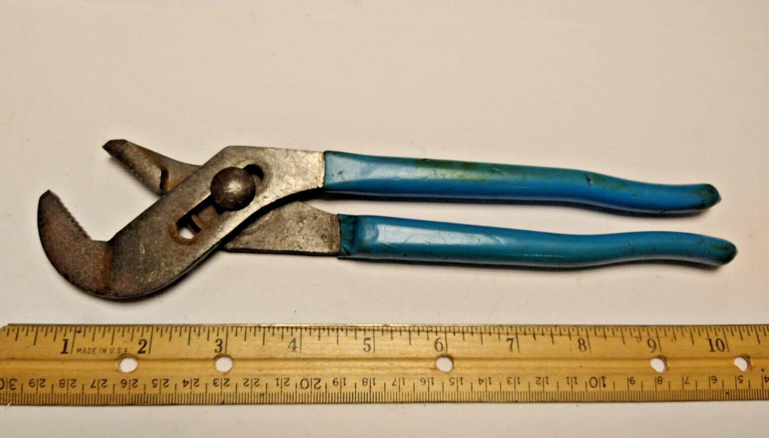Channel Lock Tools 420 9″ Tongue Groove Pliers Blue Handle etched USA G1392