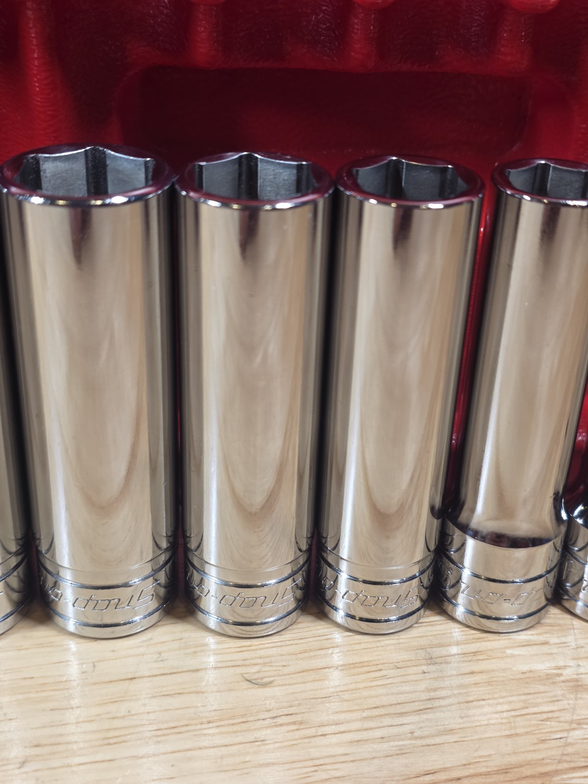 Snap-on 313TSYA 1/2″ Drive 13-Piece 3/8″ – 1-1/8″ Deep 6-Point Chrome Socket Set