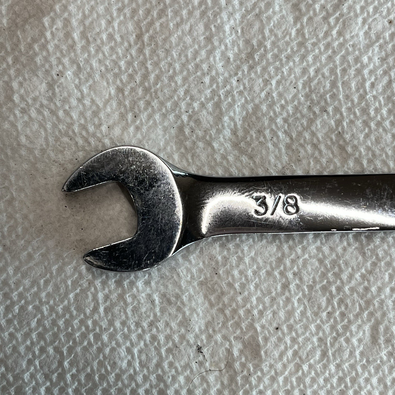 KOBALT #338404 Ratcheting comb wrench 3/8″ 12 point