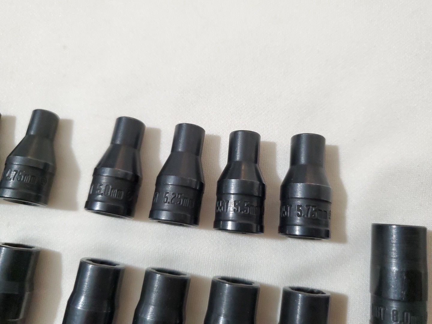 Mac Tools 13 Piece 1/4″ Drive Twist Socket Set Metric 4.0mm-8mm, (0.25″ grads)