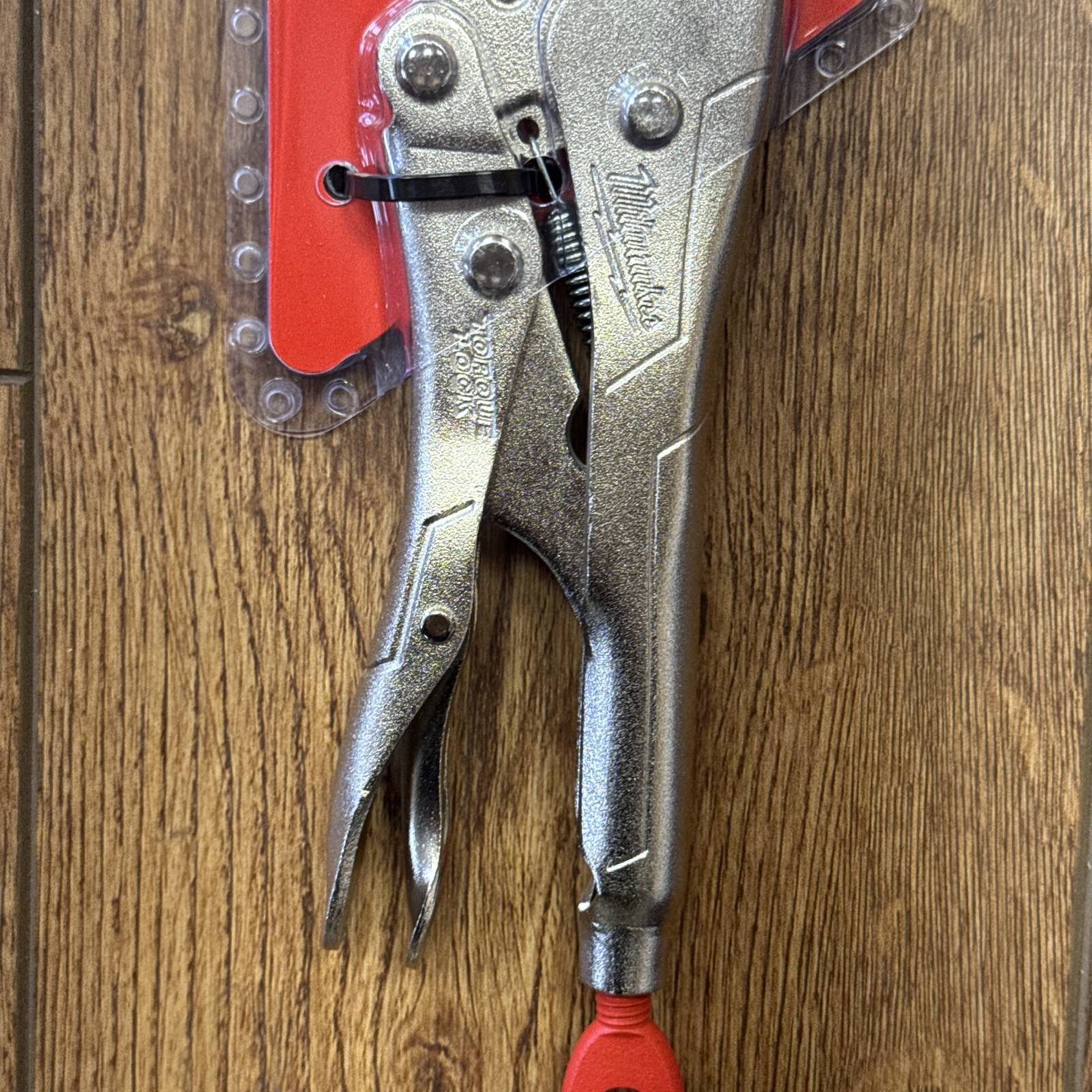 Milwaukee 48-22-3509 – 9″ Inch «Torque Lock» Long Nose Locking Pliers