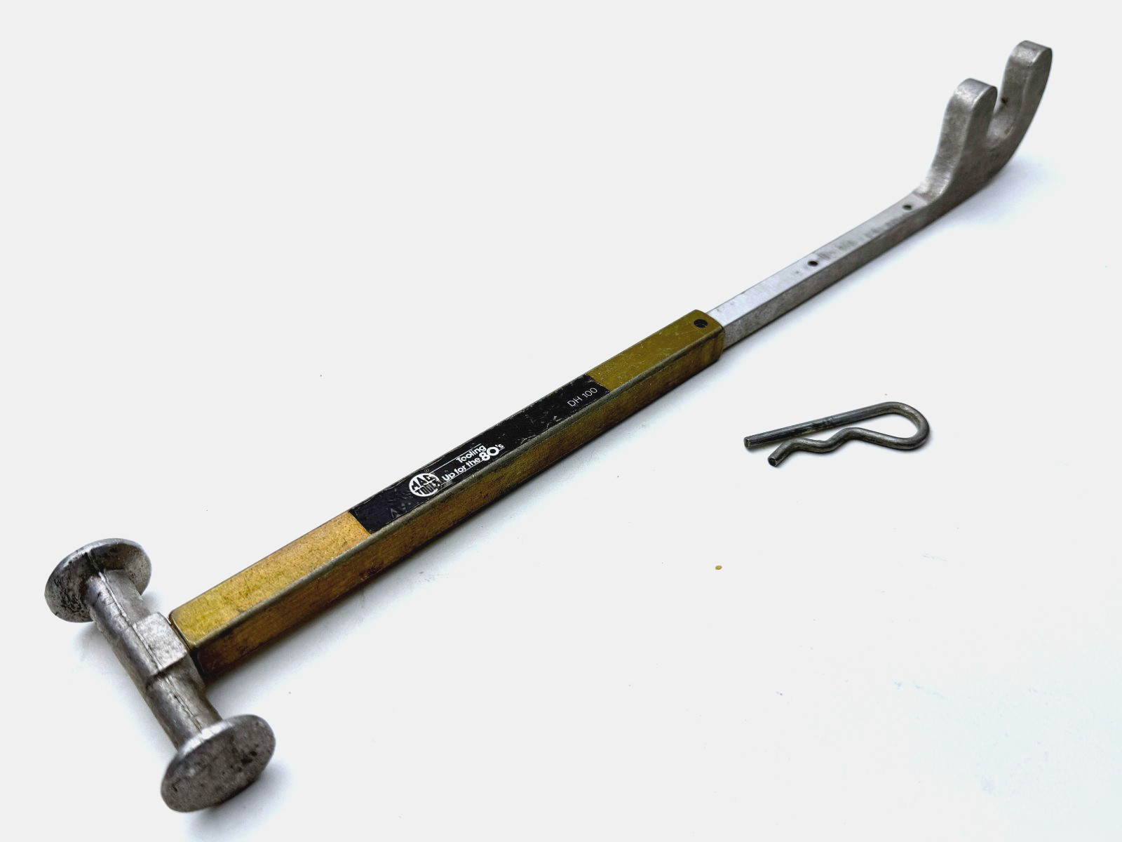 MAC Tools » TOOLING UP FOR THE 80’s » Door Holder Body Work Vintage 1980’s RARE