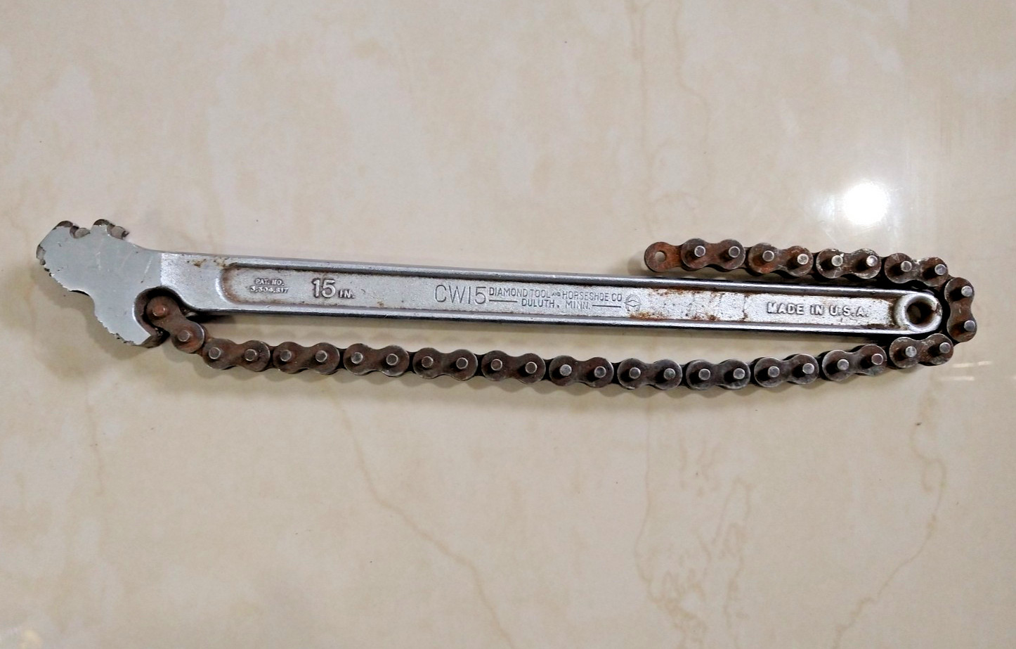 DIAMOND TOOLS CW15, CHAIN WRENCH, 15″L. HANDLE.