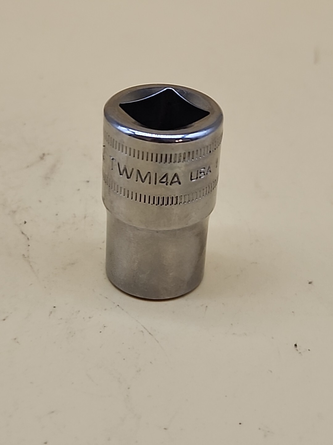 Snap-on Tools 1/2″ Drive 14mm Metric Shallow 6PT Chrome Socket TWM14A USA