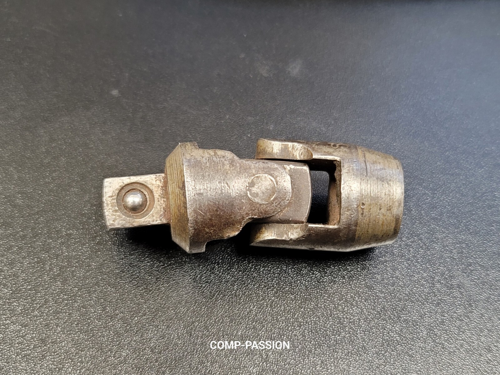 About 100 year old Rare Vintage Snap On Joint Swivel Adapter Socket 1/2″ DRIVE