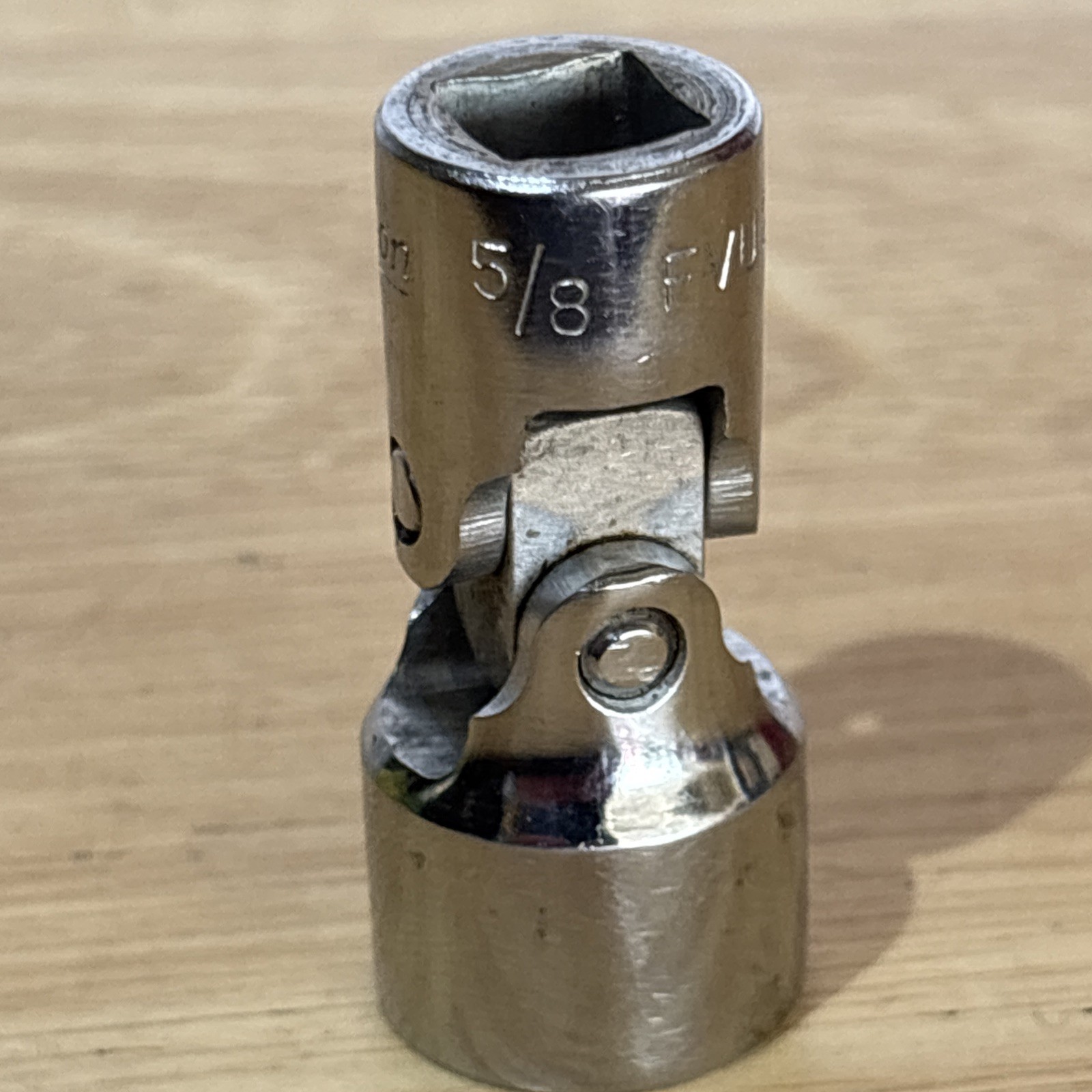Snap On 5/8″ Shallow Universal Swivel Socket 3/8″ Drive 12 Point FVU20 Vtg USA