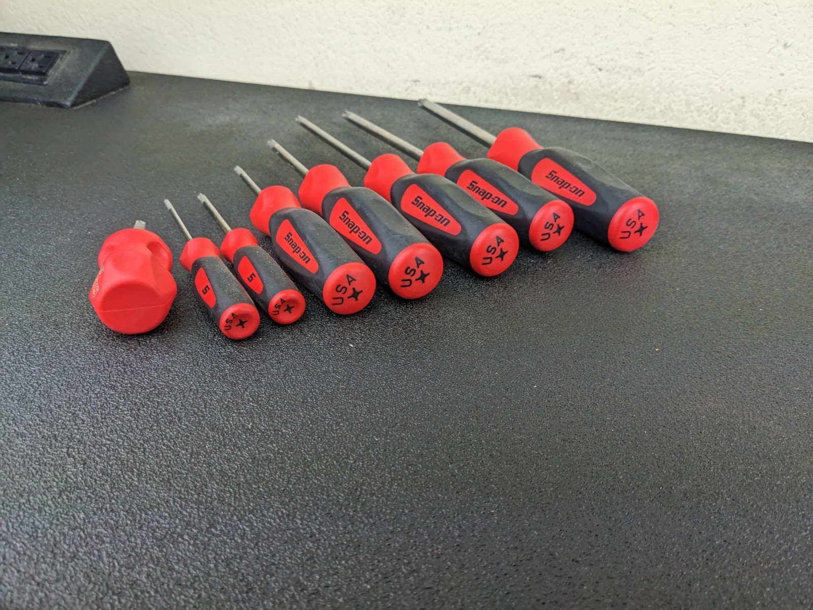 #bp421 Snap-On NEW Instinct Soft 16pc Screwdriver Set Pro-Fi Foam SGDX160BFR