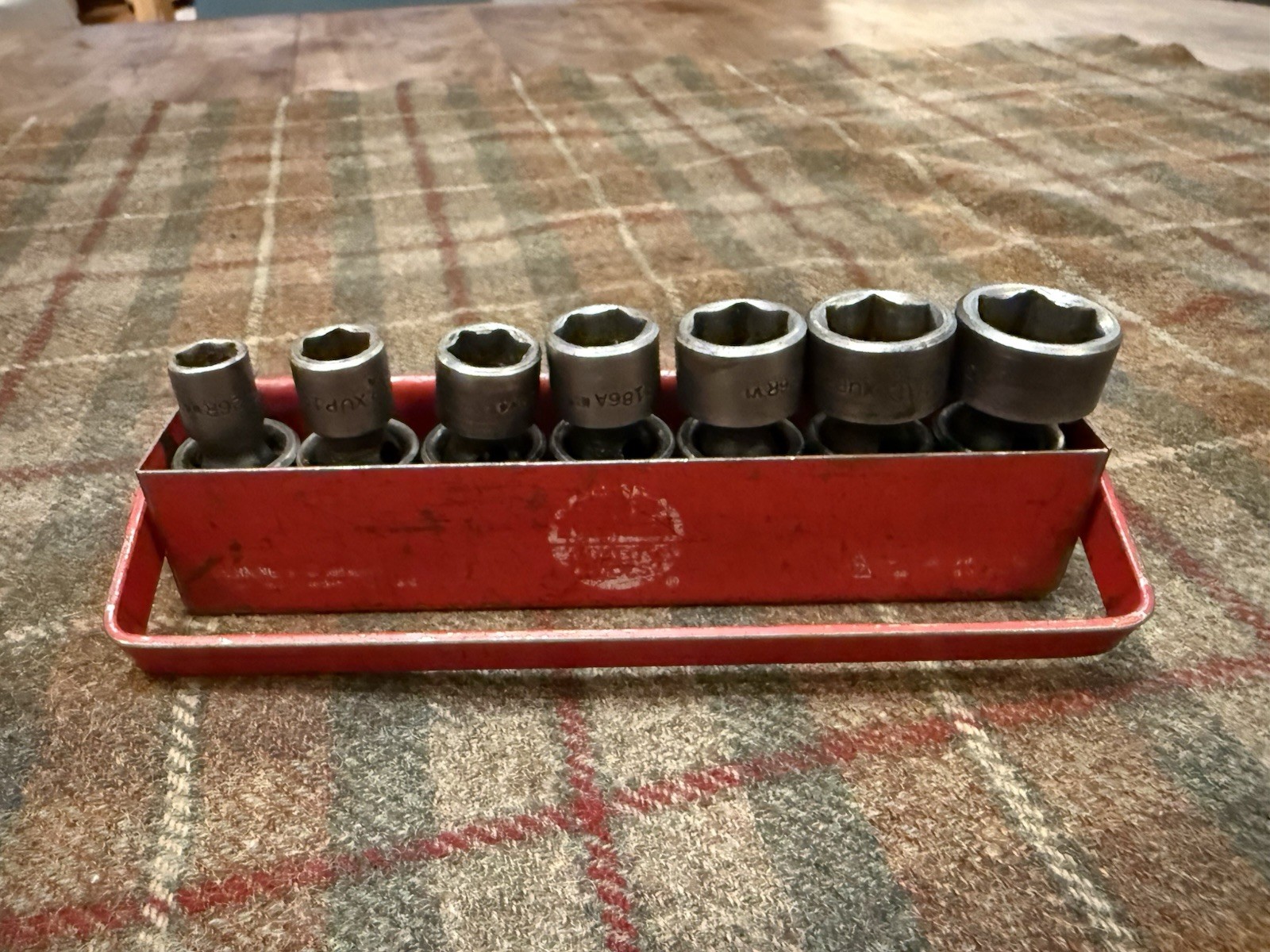 MAC 3/8″ Drive 7pc 3/8″-3/4″ SAE Impact Swivel Universal Socket Set w/metal tray
