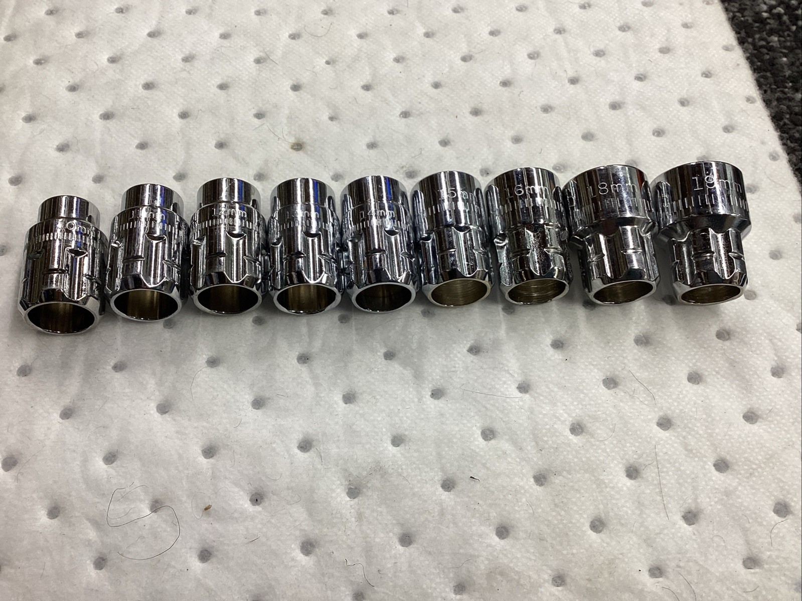 Craftsman 3/8 Inch Drive Max Axess Metric Socket Set 9 Pieces 10mm – 19mm
