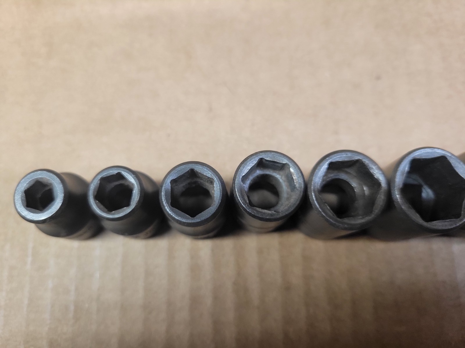 First Generation Kobalt 3/8″ Drive SAE 9-PC SAE 6-PT Impact Socket Set 1/4-3/4