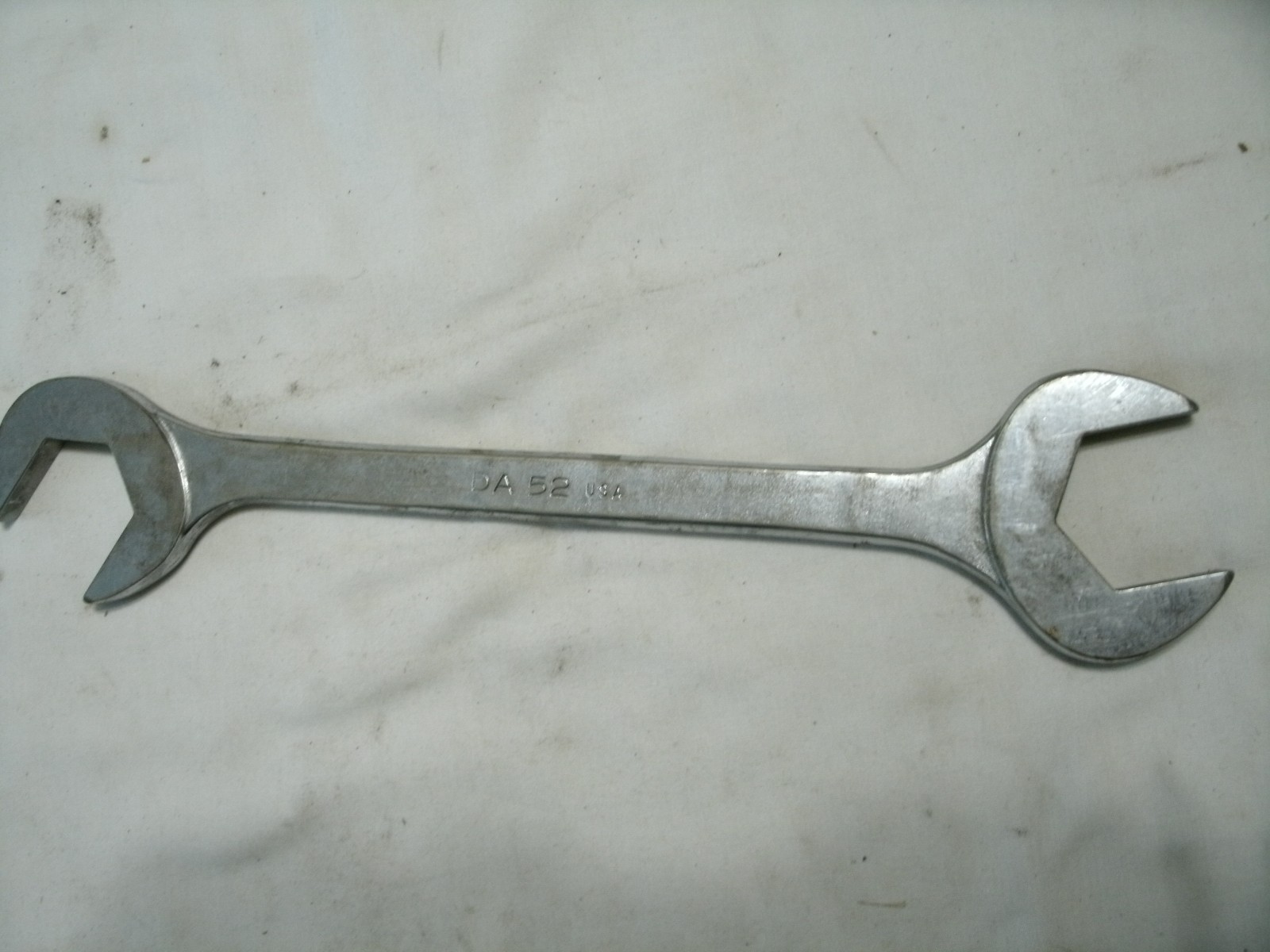 MAC TOOLS 1-5/8″ SAE 4-way ANGLE WRENCH DA52 Pre-Owned