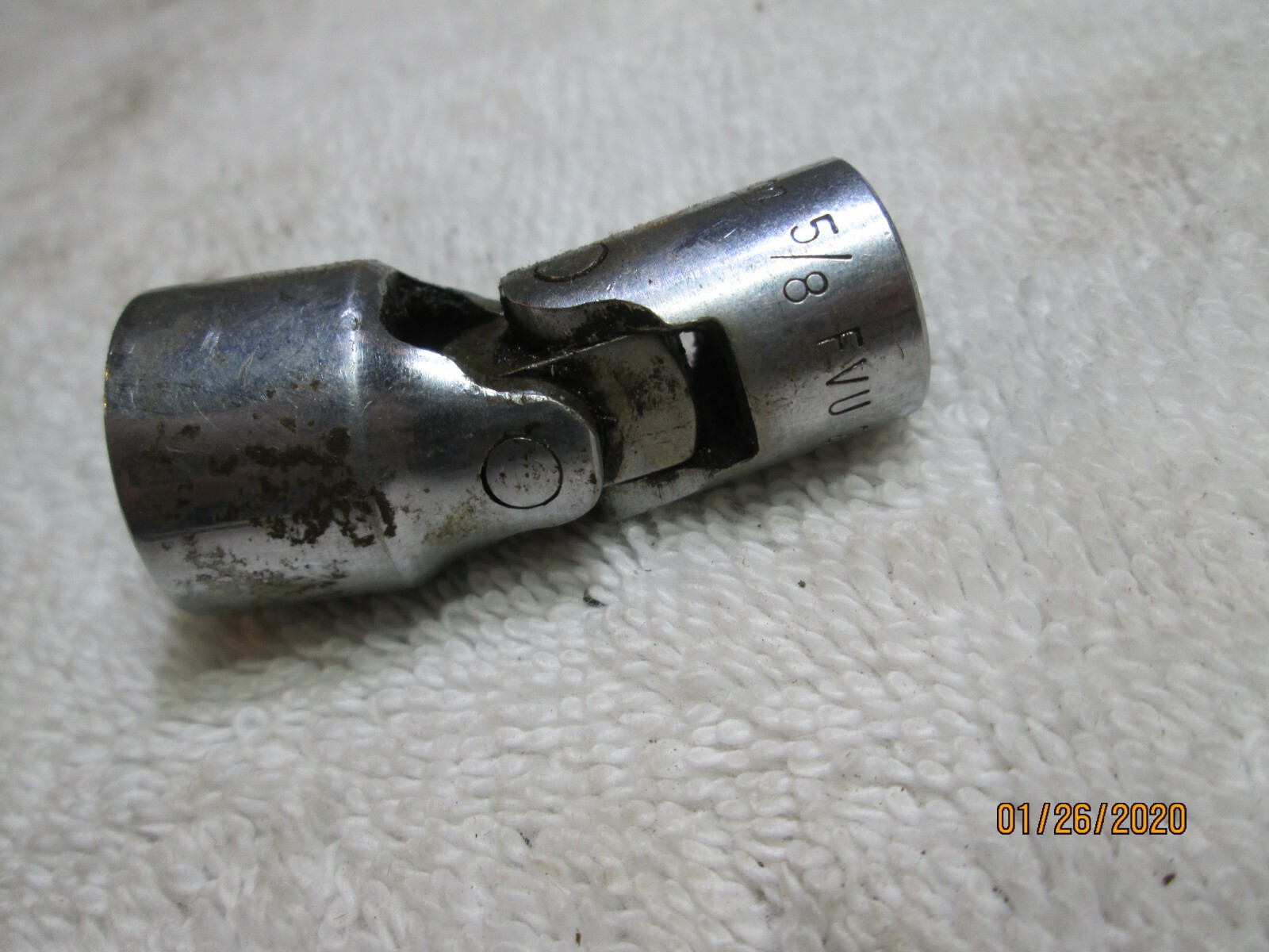 Snap On Tools 3/8″ Drive Swivel Universal 5/8″ Socket FVU20