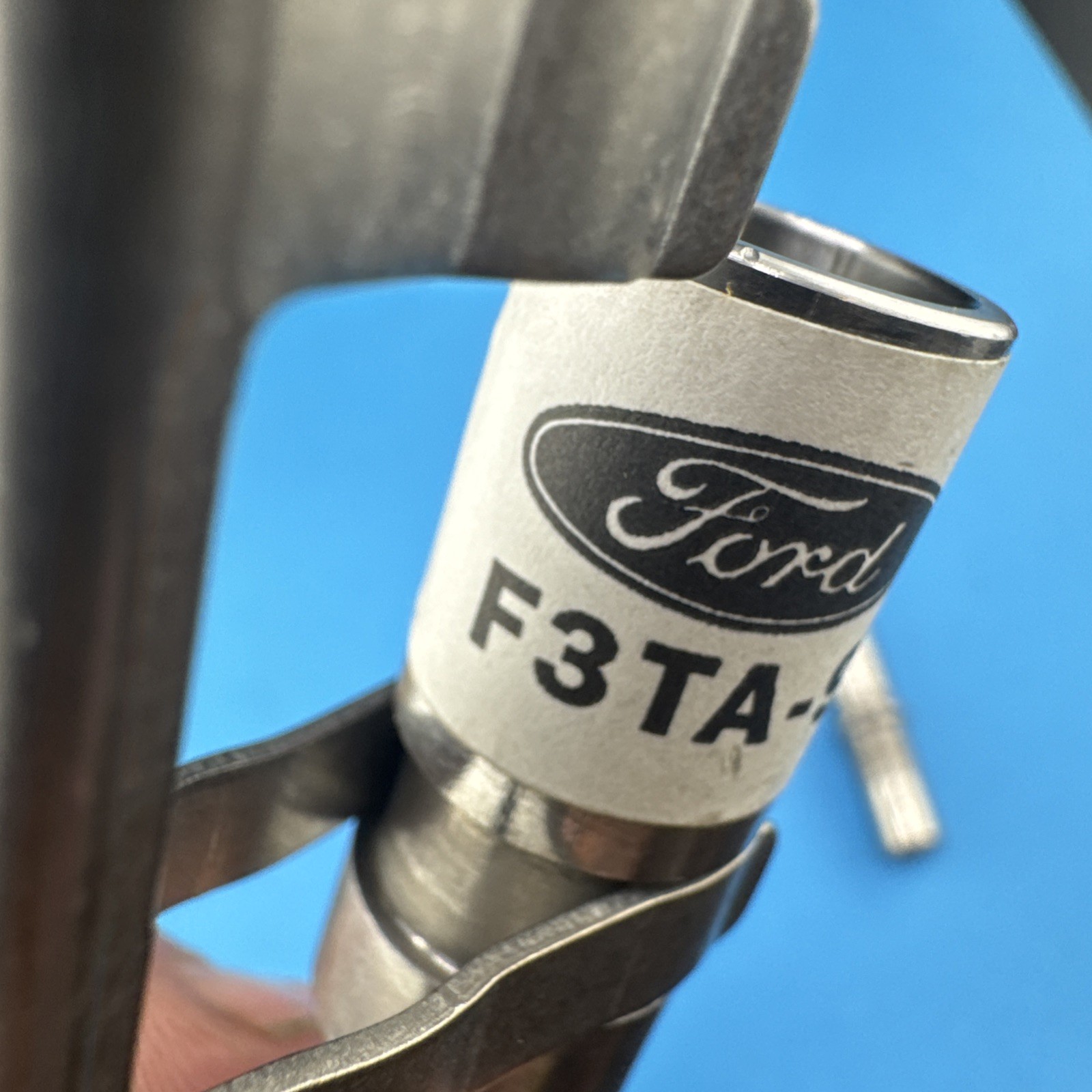 USA! NEW Genuine OEM Ford F3TA-9J274-AA Fuel Pump Fuel Return Check Valve Set