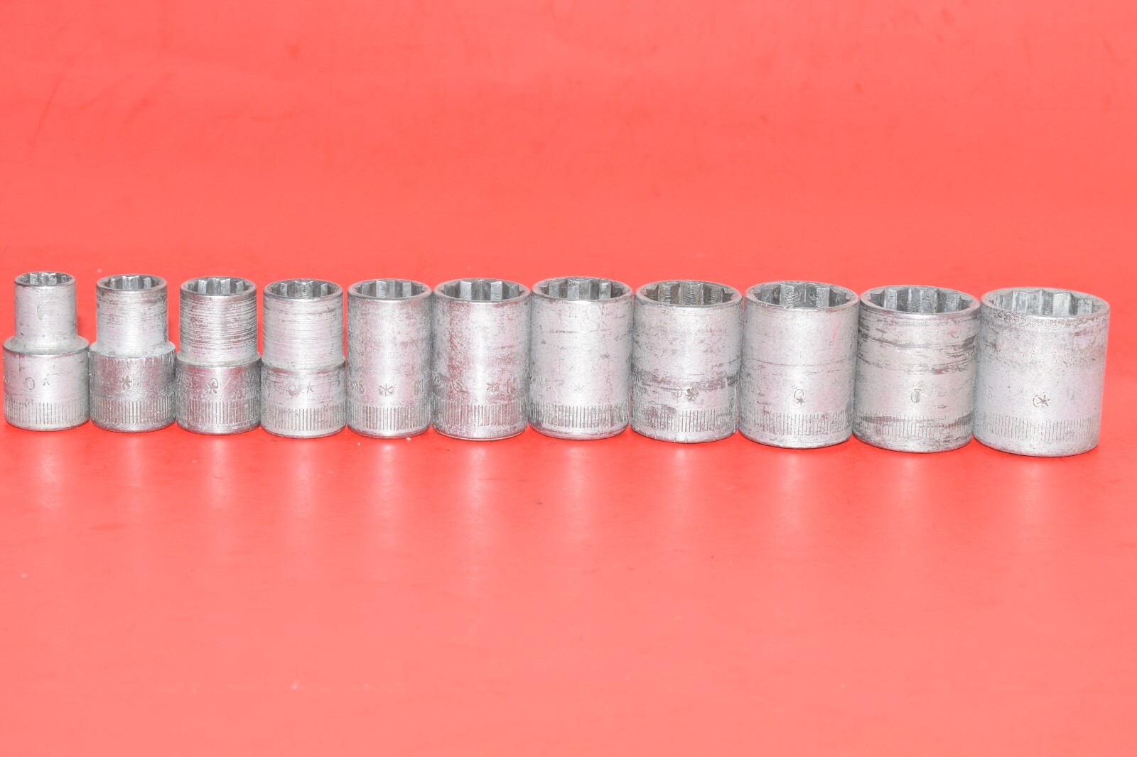 RARE COLLECTIBLE Snap-On 1/2″ Drive 1930 – 1931 Captive Plug Ratchet Socket Set